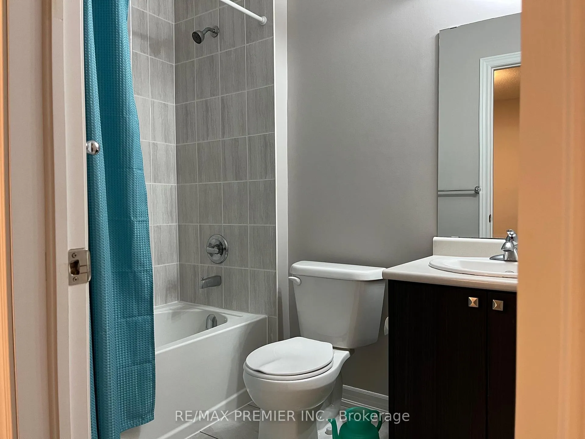 Photo 5 of 2615 Garrison Crossing, Pickering, Duffin Heights — HOMEH