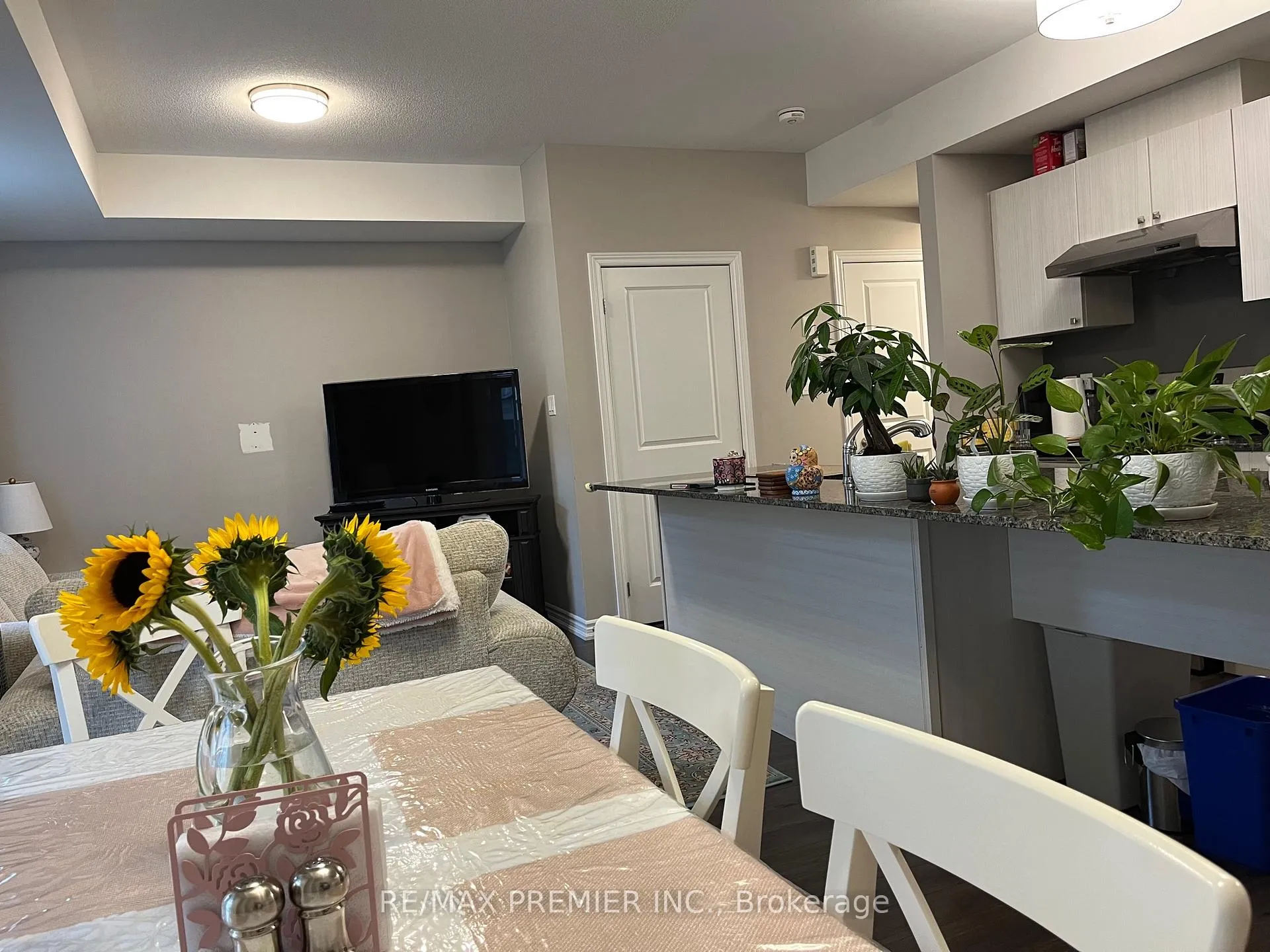 Photo 9 of 2615 Garrison Crossing, Pickering, Duffin Heights — HOMEH