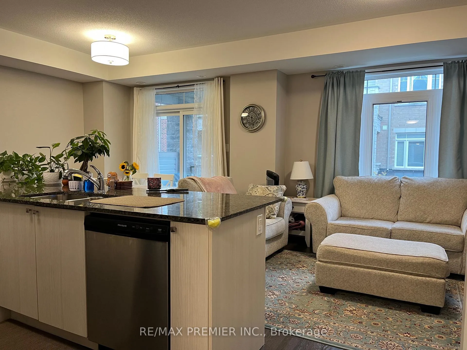 Photo 10 of 2615 Garrison Crossing, Pickering, Duffin Heights — HOMEH