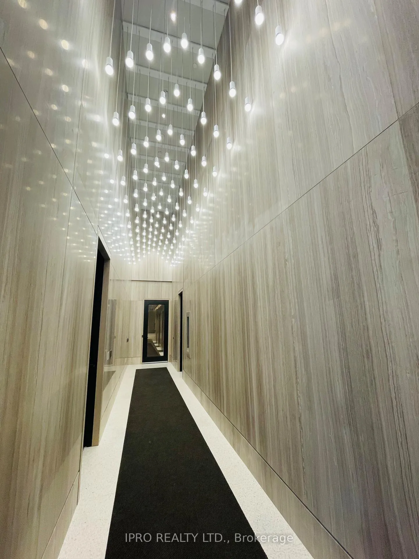 Photo 4 of Unit 2006, 225 Commerce Street, Vaughan, Vaughan Corporate Centre — HOMEH