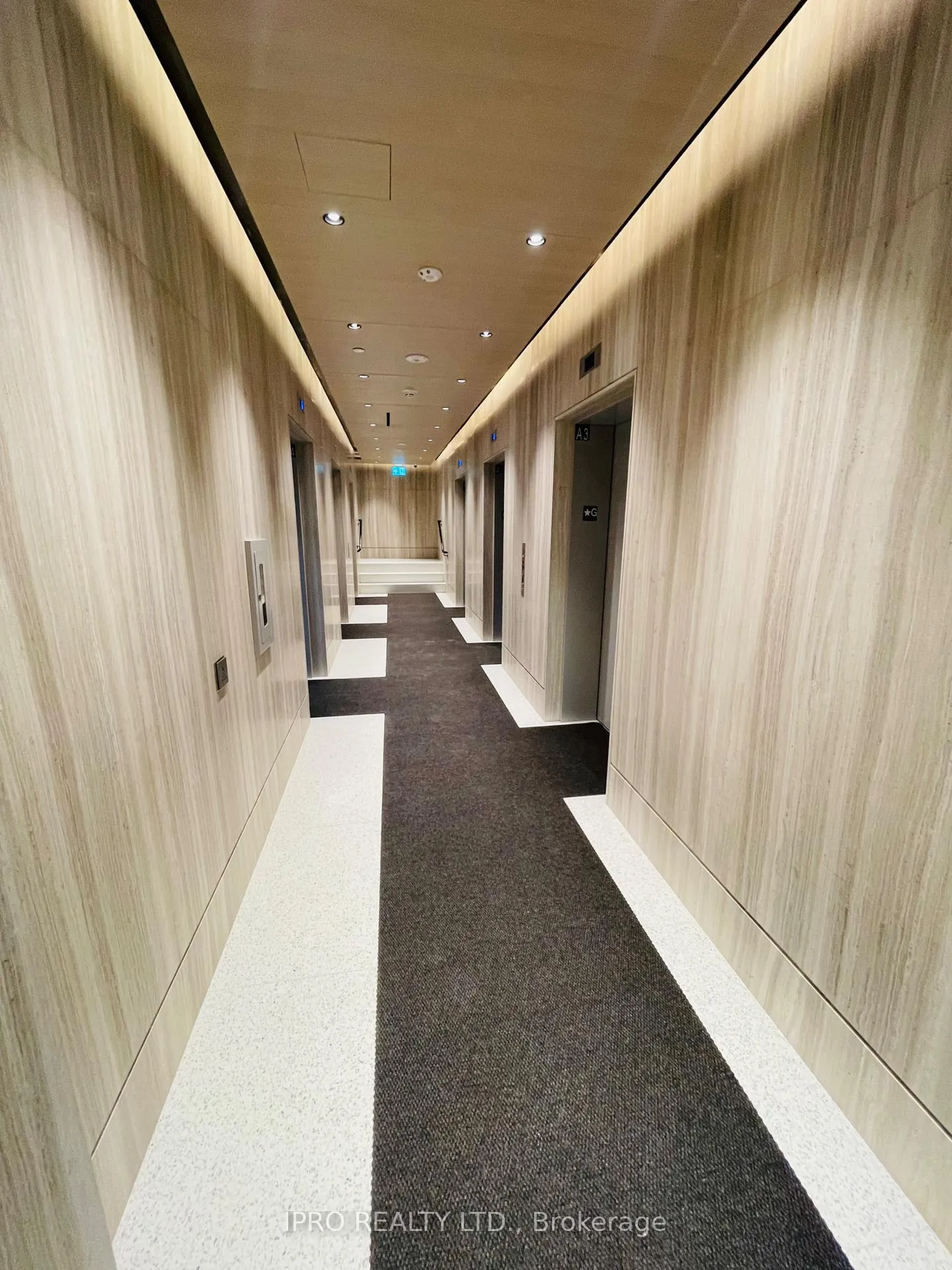 Photo 6 of Unit 2006, 225 Commerce Street, Vaughan, Vaughan Corporate Centre — HOMEH