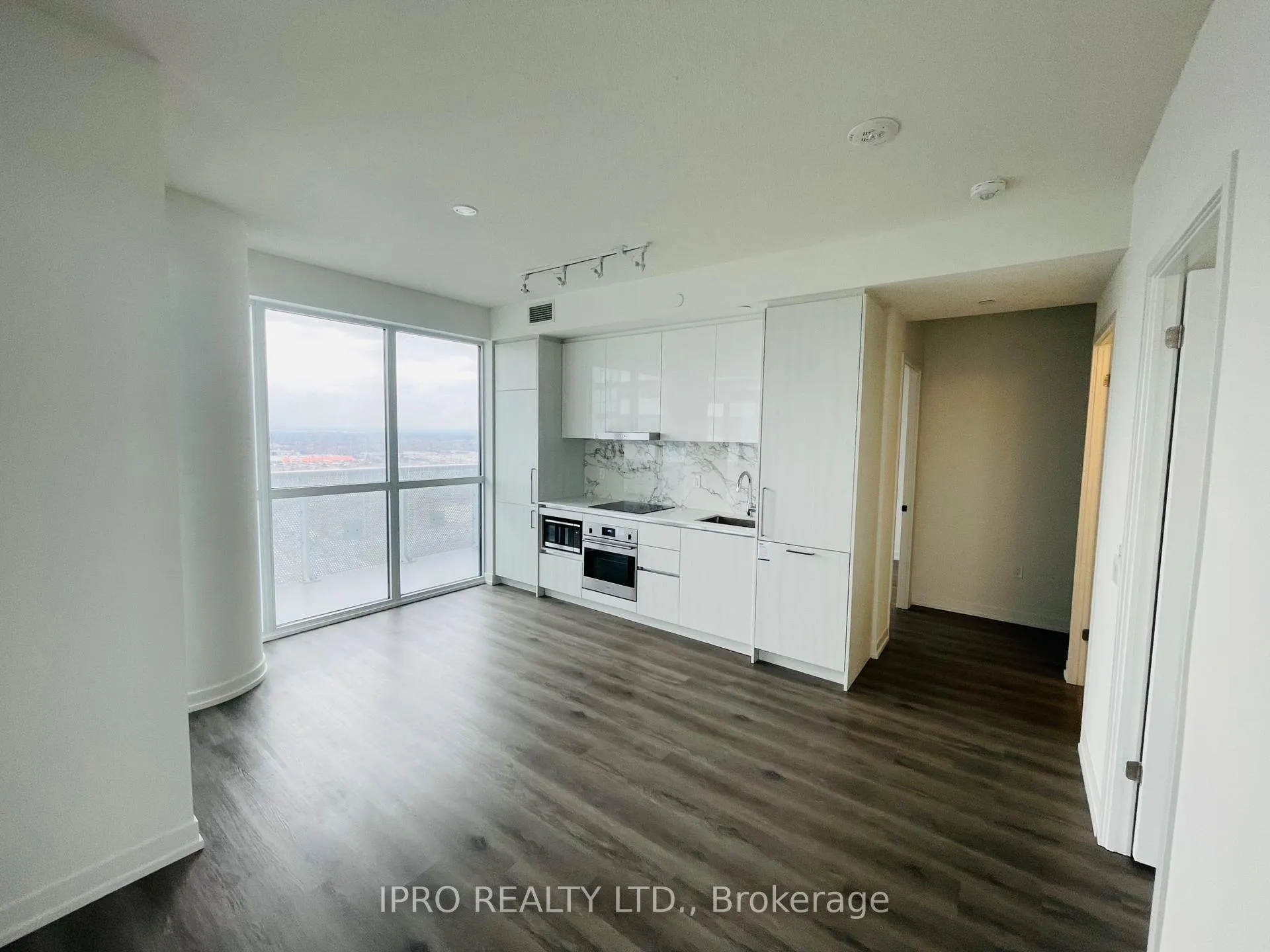 Photo 11 of Unit 2006, 225 Commerce Street, Vaughan, Vaughan Corporate Centre — HOMEH