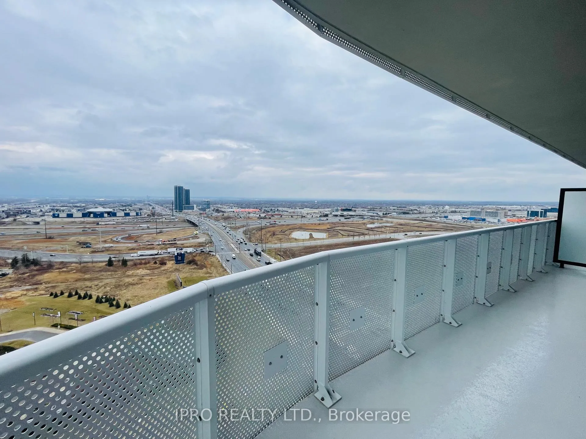 Photo 17 of Unit 2006, 225 Commerce Street, Vaughan, Vaughan Corporate Centre — HOMEH