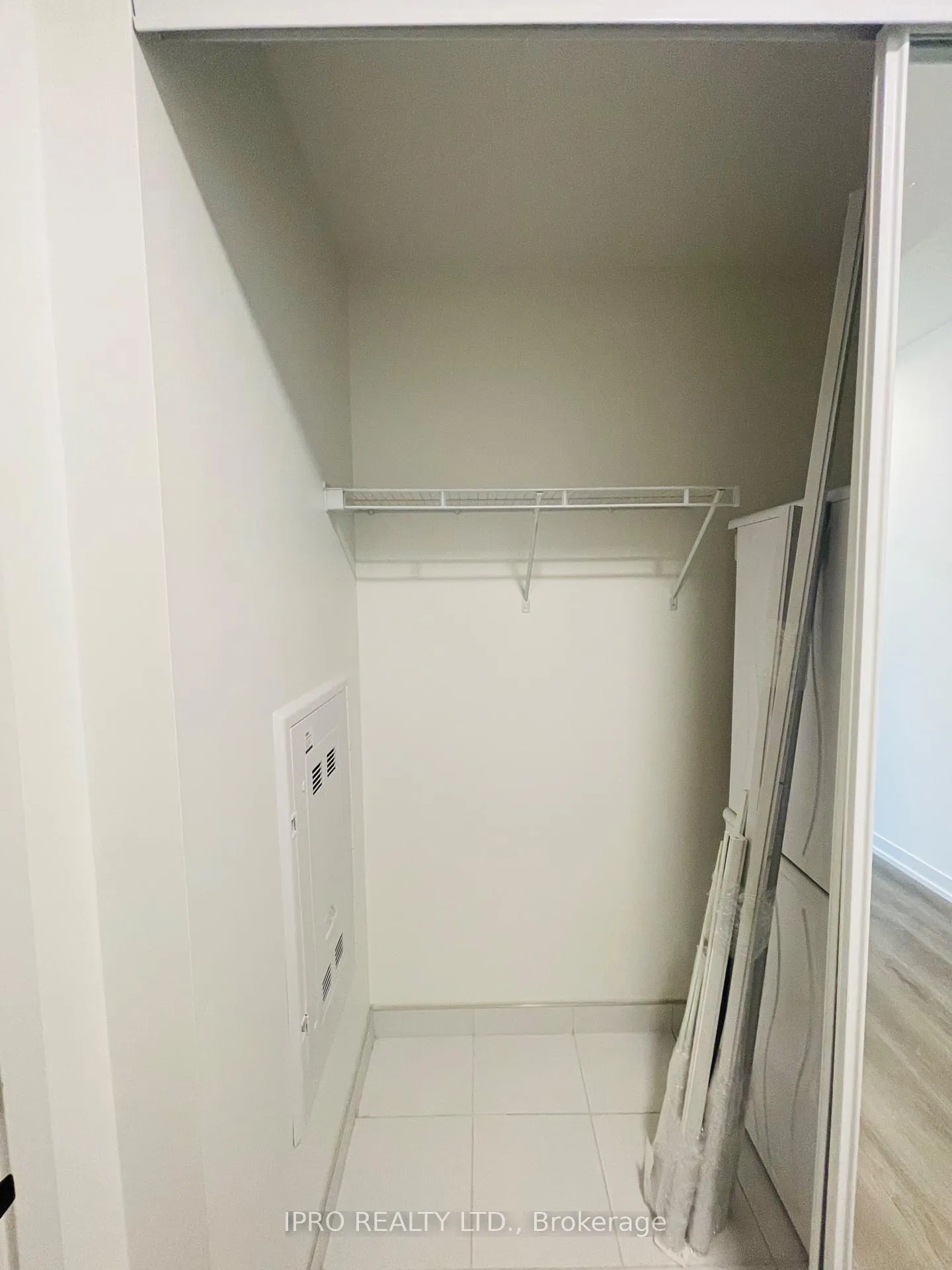 Photo 24 of Unit 2006, 225 Commerce Street, Vaughan, Vaughan Corporate Centre — HOMEH