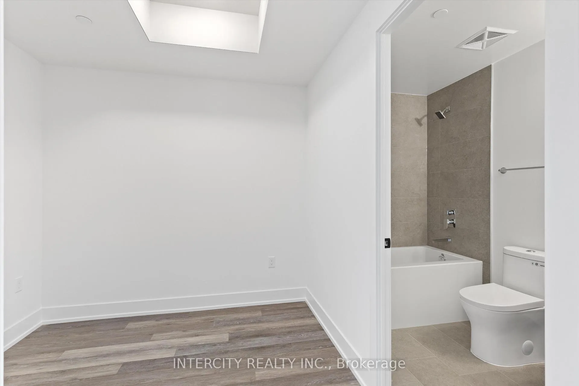 Photo 13 of Unit 235, 2075 King Road, King, King City — HOMEH
