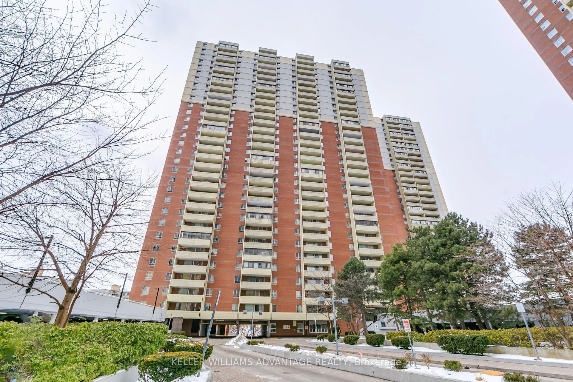Photo 1 of Unit 2504, 1 Massey Square, Toronto, Crescent Town — HOMEH