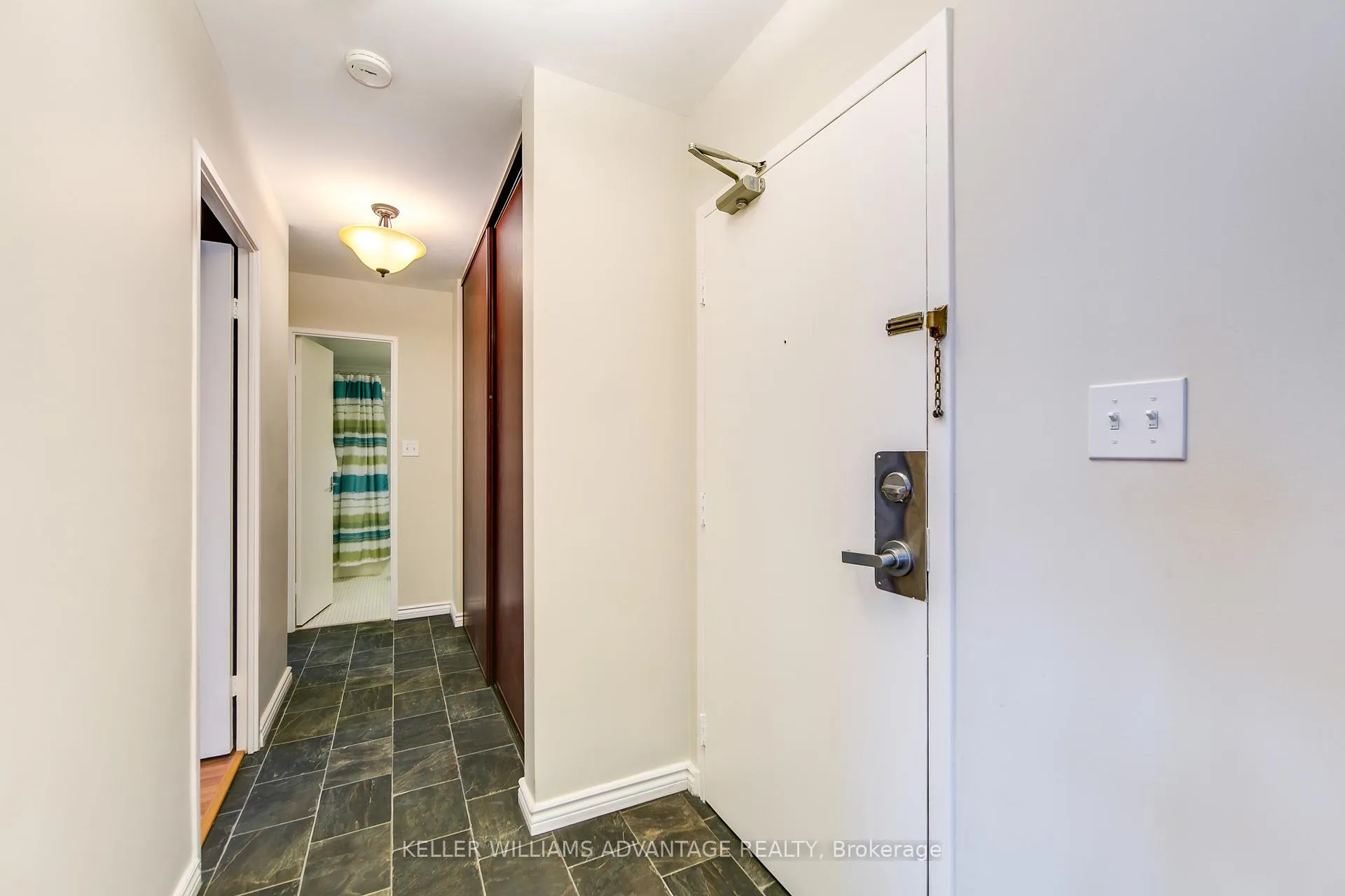 Photo 2 of Unit 2504, 1 Massey Square, Toronto, Crescent Town — HOMEH