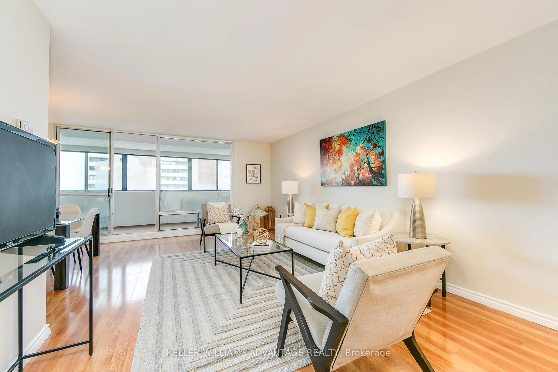Photo 9 of Unit 2504, 1 Massey Square, Toronto, Crescent Town — HOMEH