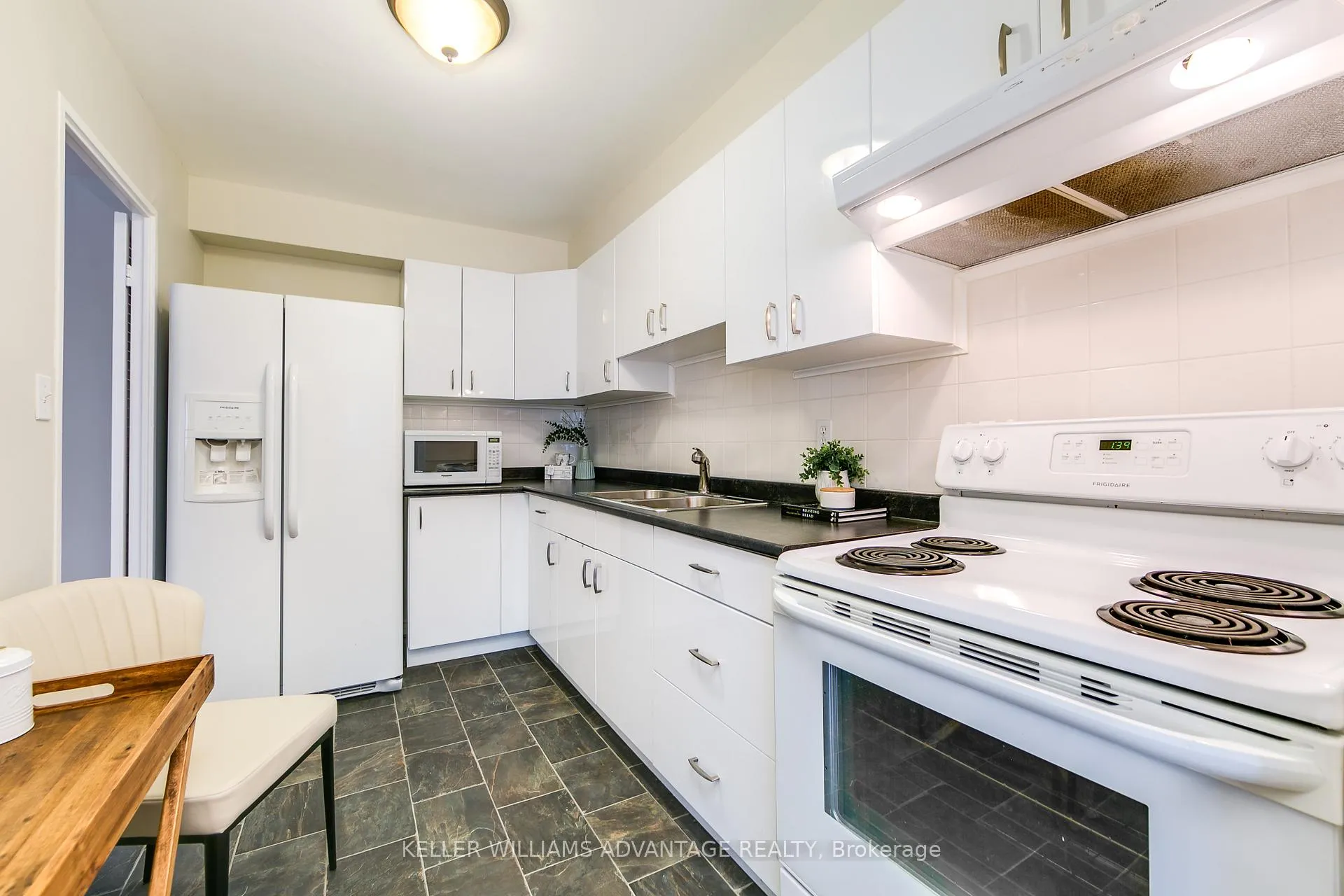 Photo 20 of Unit 2504, 1 Massey Square, Toronto, Crescent Town — HOMEH