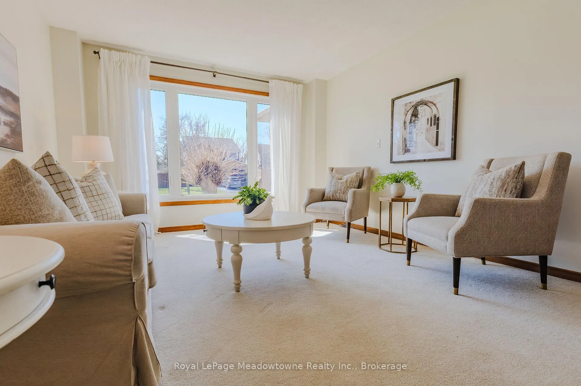 Photo 17 of 602 Hawthorne Crescent, Milton, Bronte Meadows — HOMEH