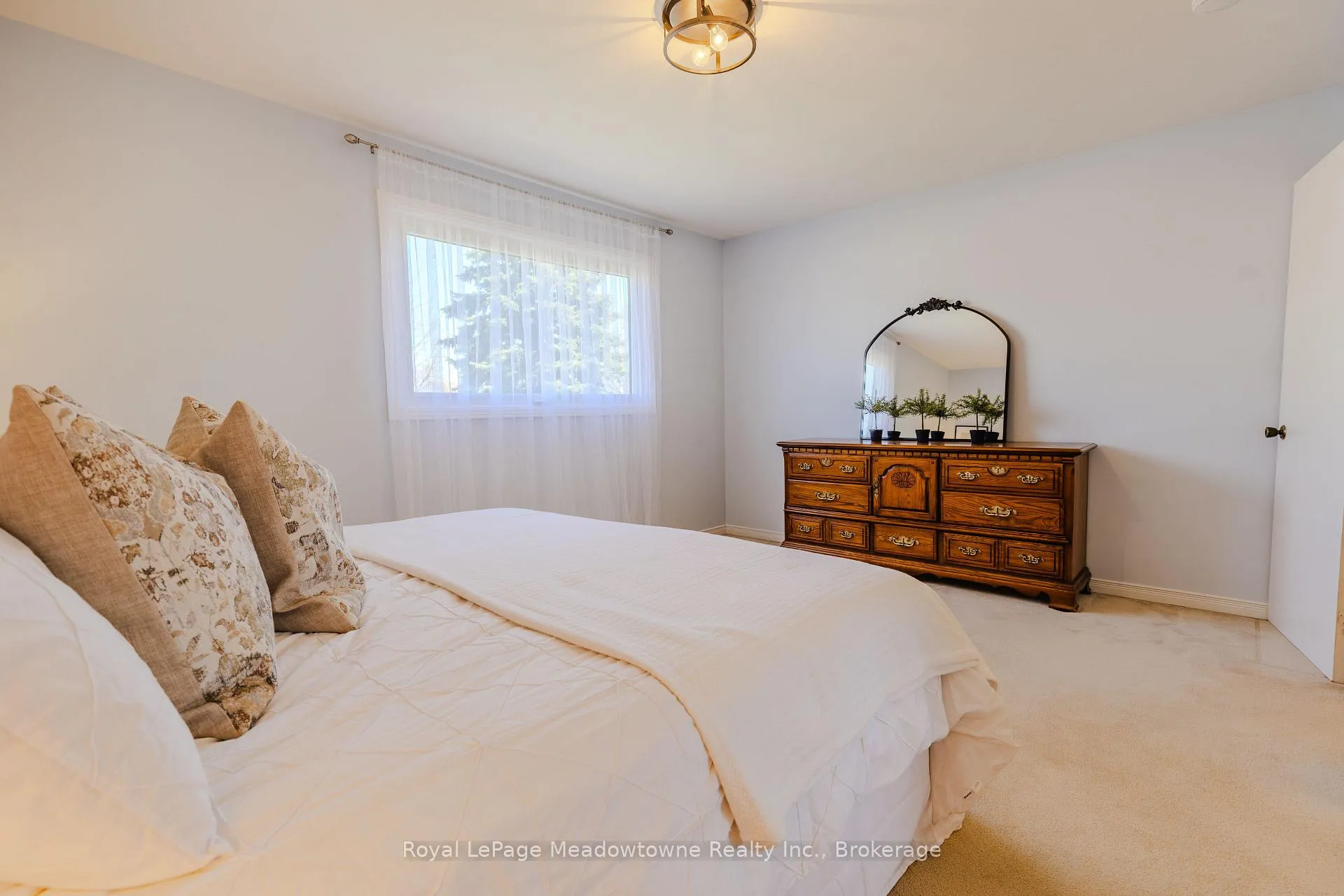 Photo 39 of 602 Hawthorne Crescent, Milton, Bronte Meadows — HOMEH