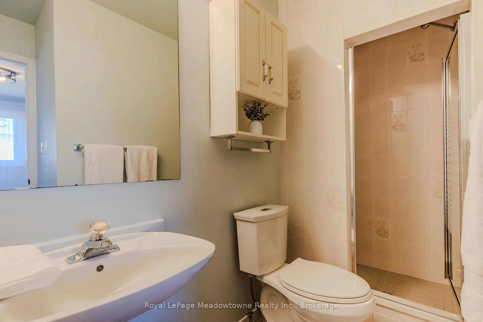 Photo 40 of 602 Hawthorne Crescent, Milton, Bronte Meadows — HOMEH