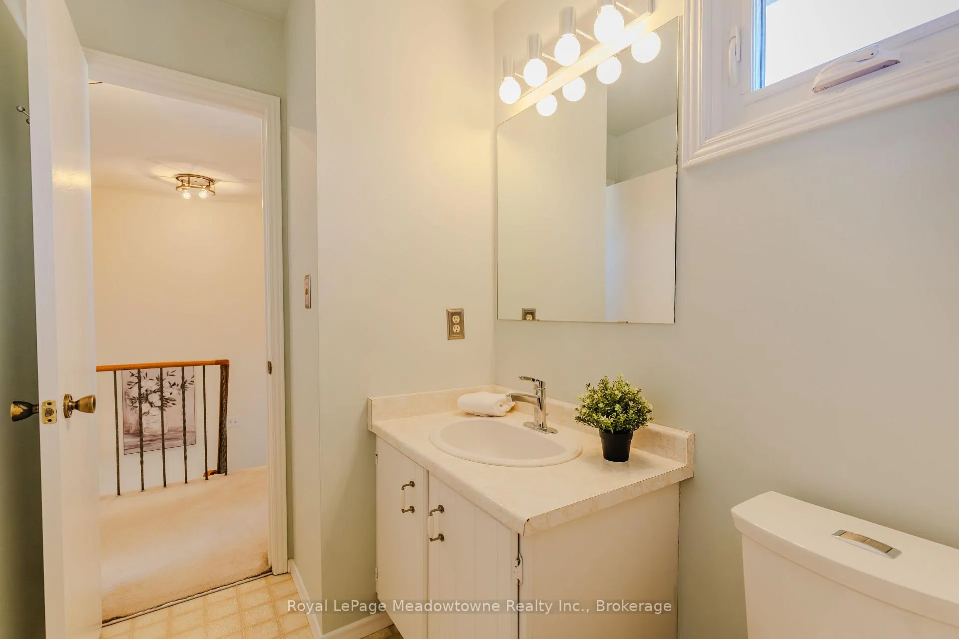 Photo 48 of 602 Hawthorne Crescent, Milton, Bronte Meadows — HOMEH