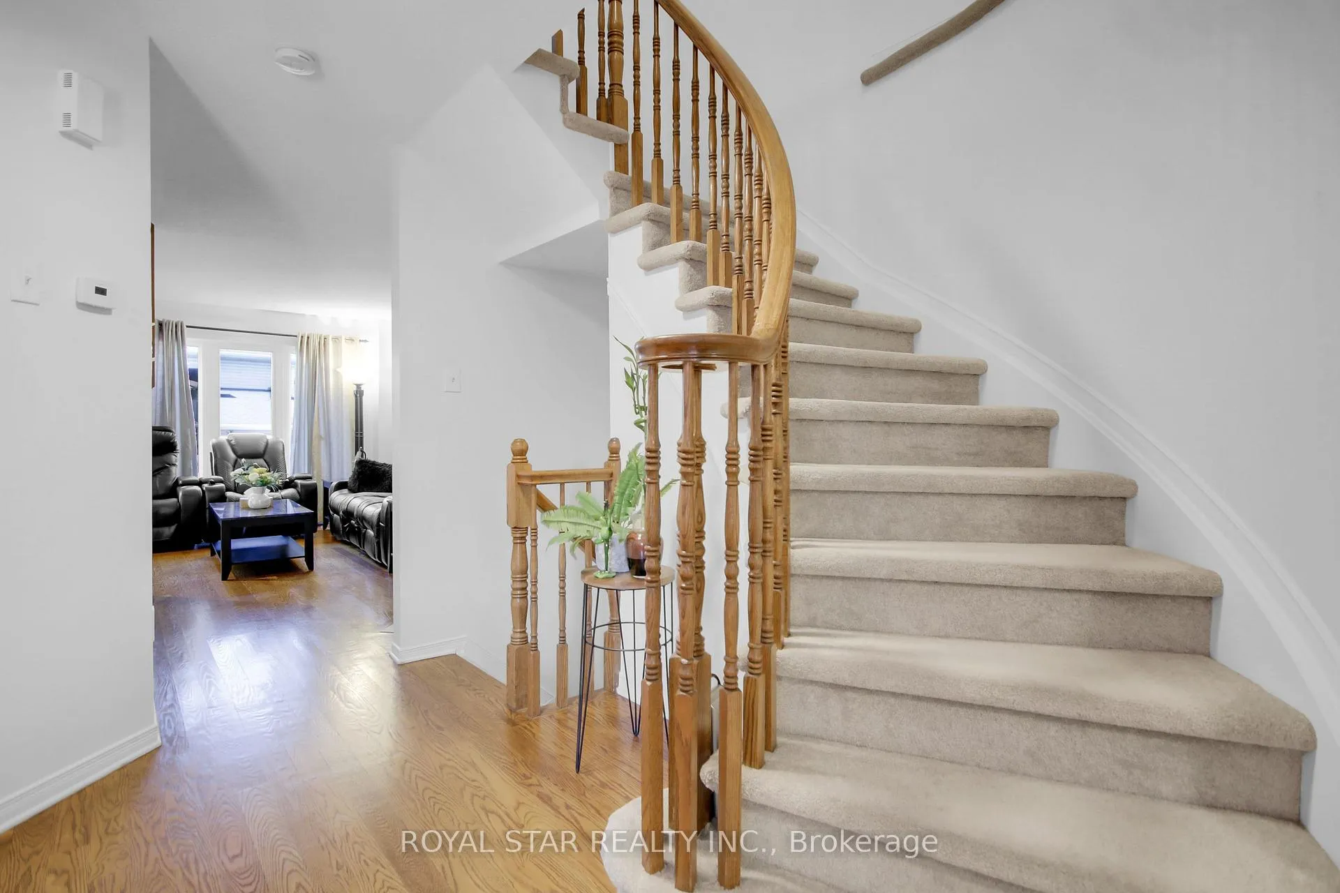 Photo 14 of 160 Deerfox Drive, Ottawa, Barrhaven - Longfields — HOMEH
