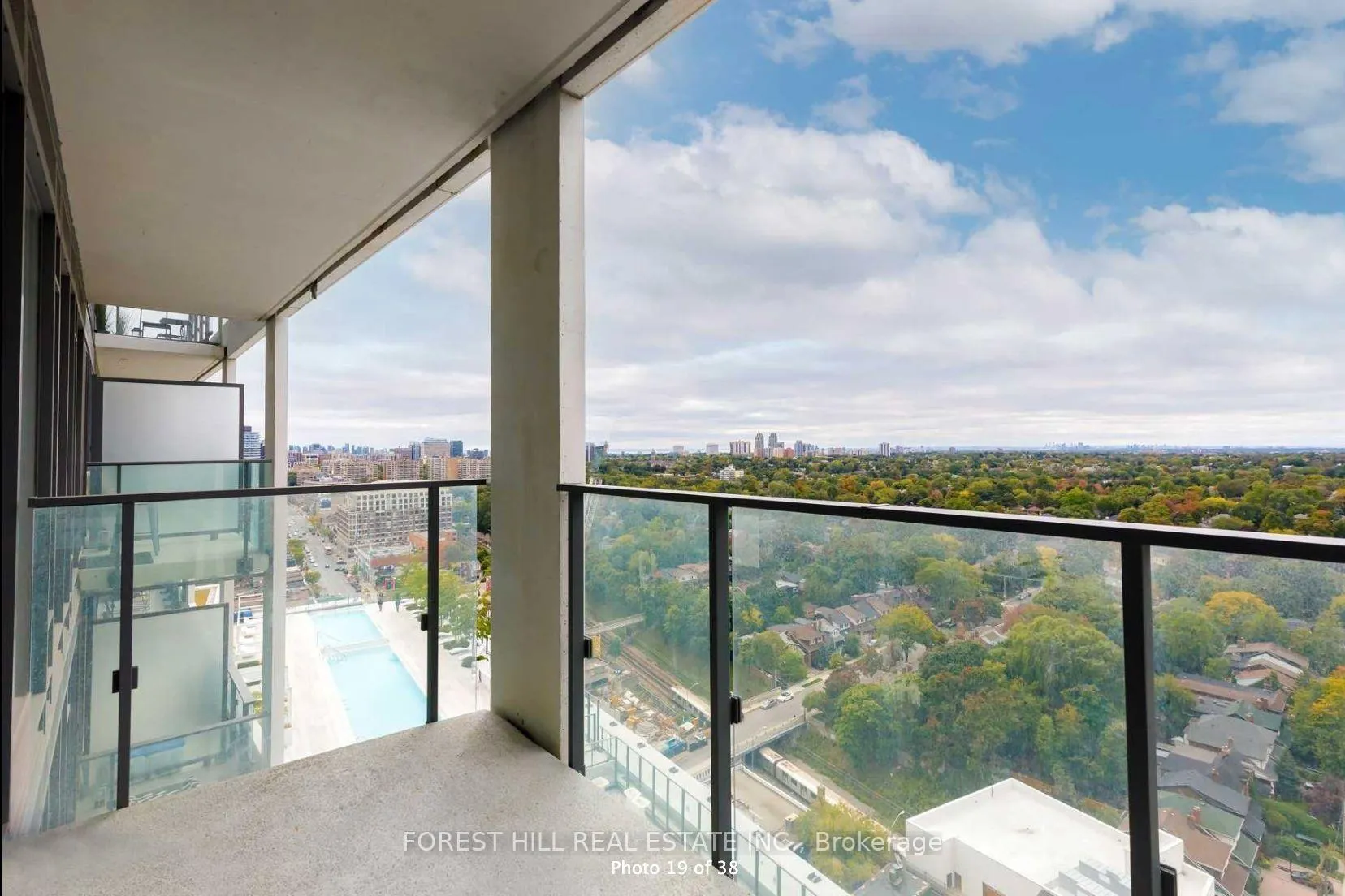 Photo 11 of Unit 3111, 5 Soudan Avenue, Toronto, Mount Pleasant West — HOMEH