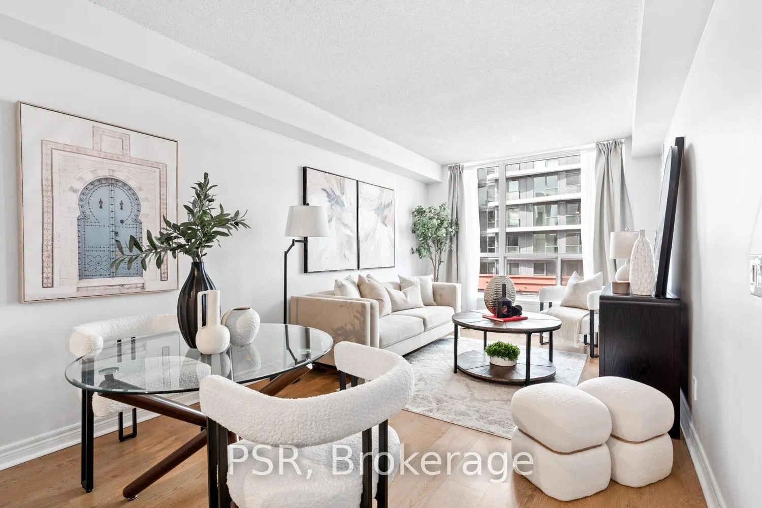 Photo 2 of Unit 905, 152 St Patrick Street, Toronto, Kensington-Chinatown — HOMEH