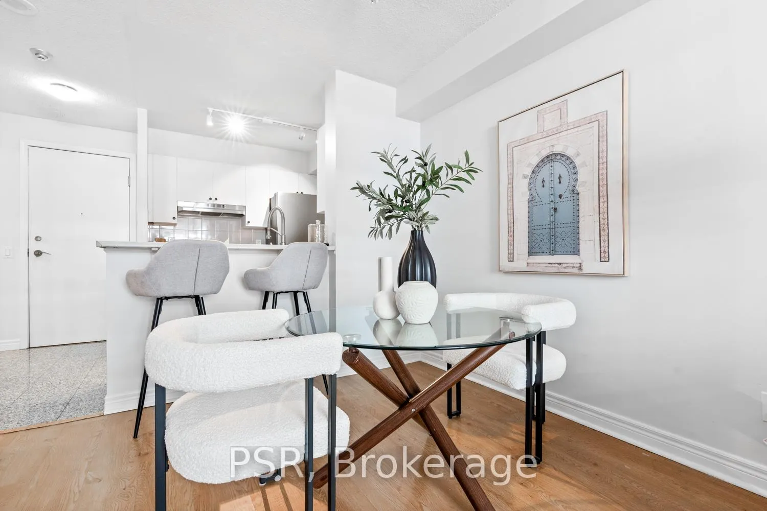 Photo 8 of Unit 905, 152 St Patrick Street, Toronto, Kensington-Chinatown — HOMEH