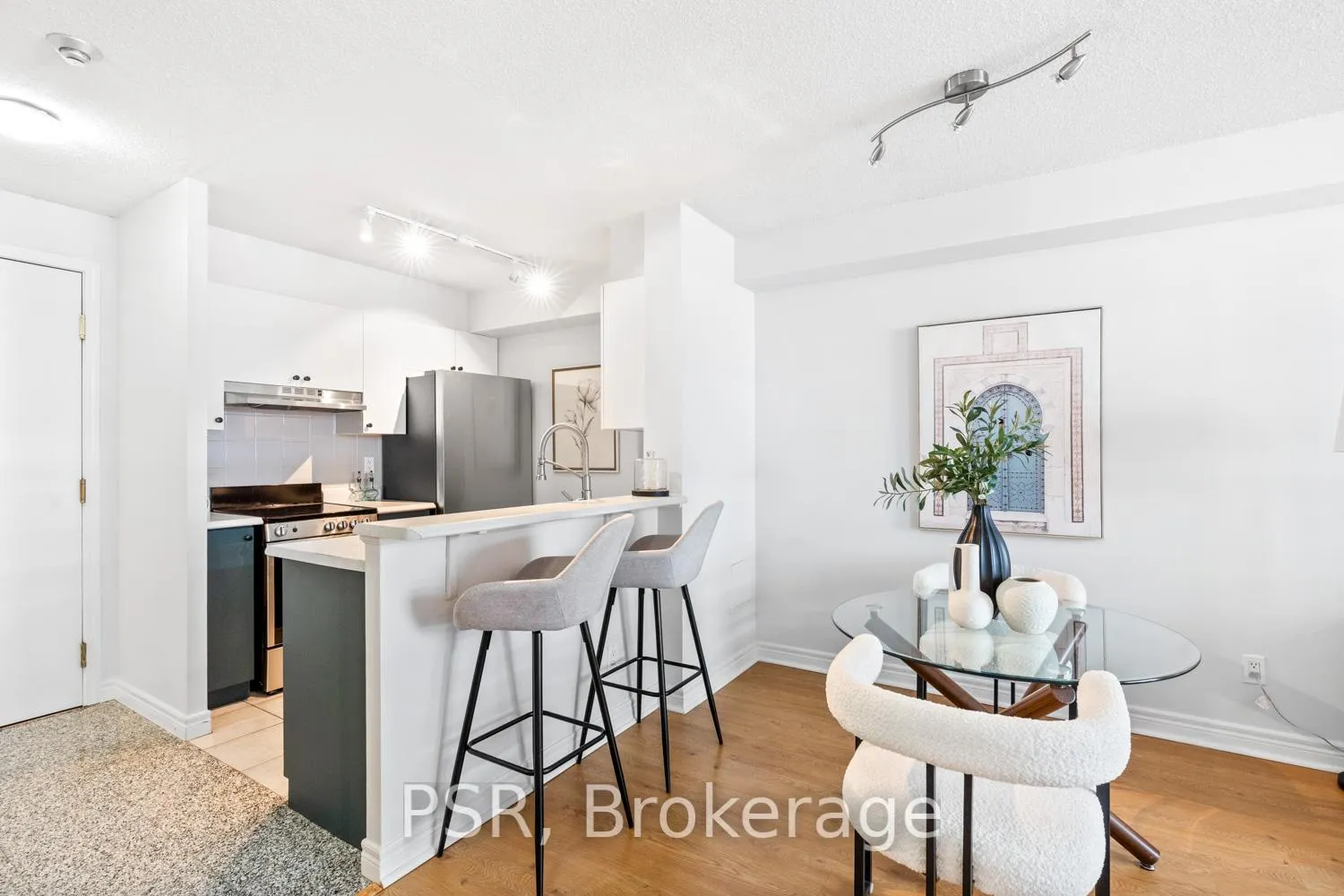 Photo 11 of Unit 905, 152 St Patrick Street, Toronto, Kensington-Chinatown — HOMEH