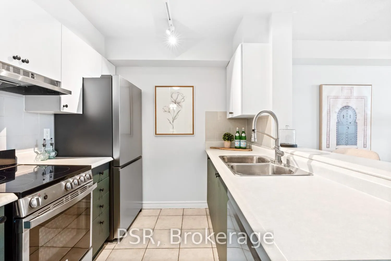 Photo 13 of Unit 905, 152 St Patrick Street, Toronto, Kensington-Chinatown — HOMEH