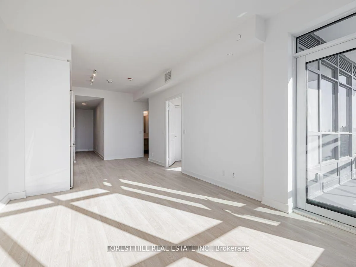 Photo 10 of Unit 1402A, 30 Upper Mall Way, Vaughan, Brownridge — HOMEH