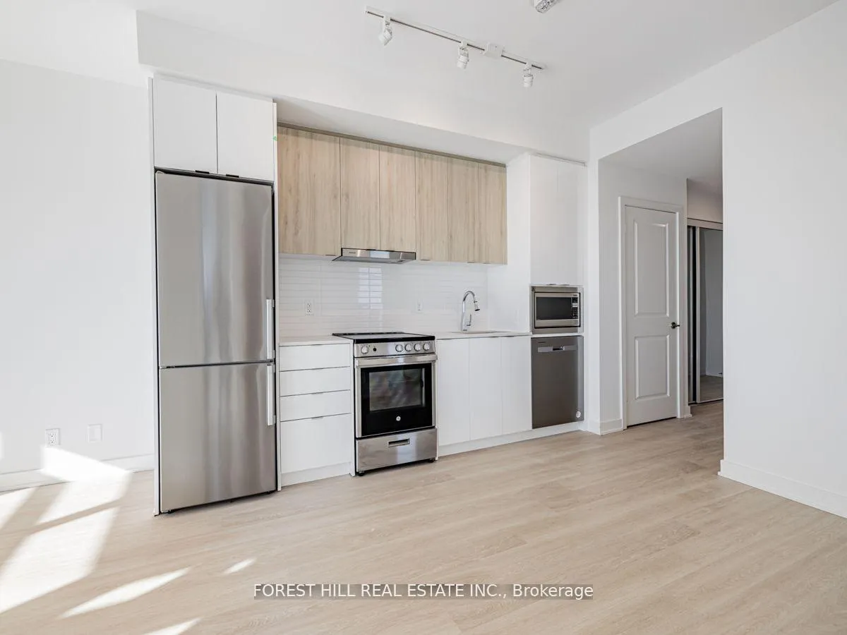 Photo 13 of Unit 1402A, 30 Upper Mall Way, Vaughan, Brownridge — HOMEH