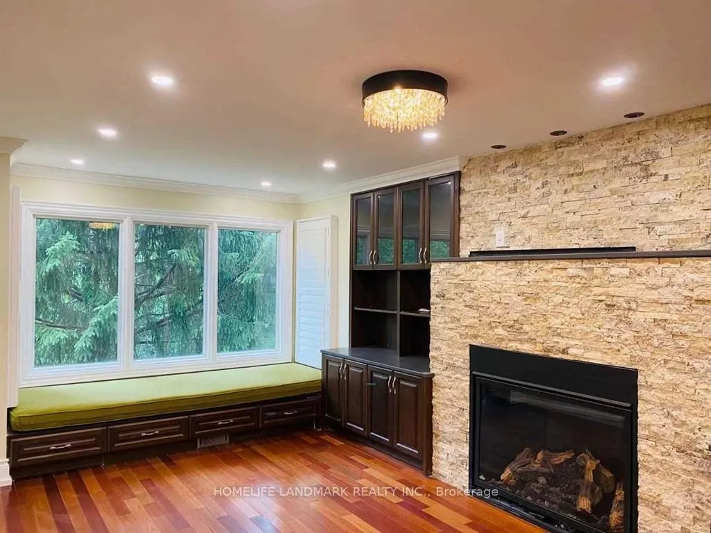Photo 1 of Unit Main & 2nd, 168 Timpson Drive, Aurora, Aurora Highlands — HOMEH