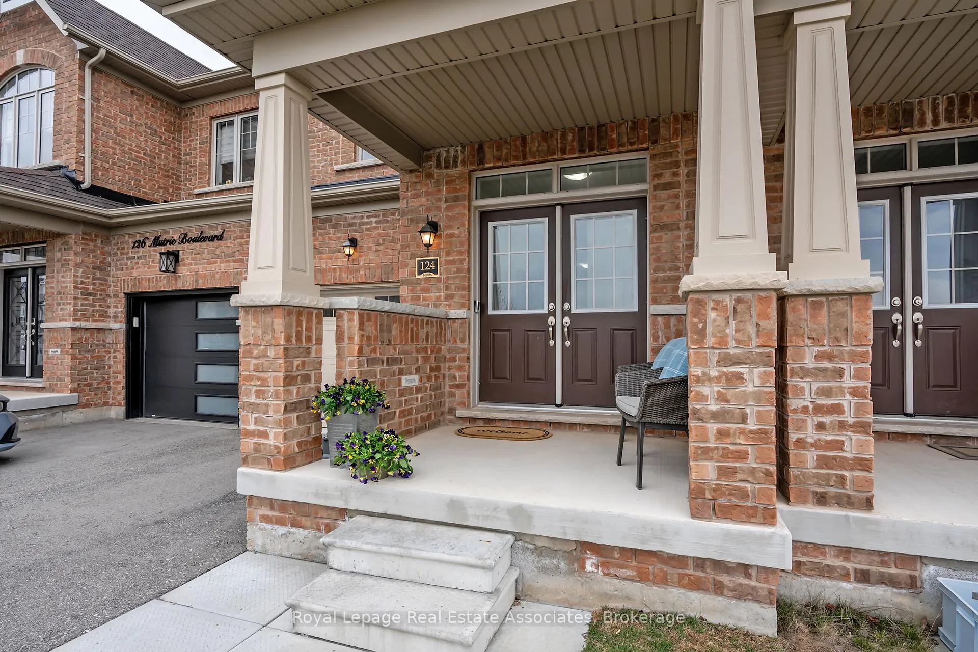 Photo 2 of 124 Mutrie Boulevard, Guelph/Eramosa, Rockwood — HOMEH