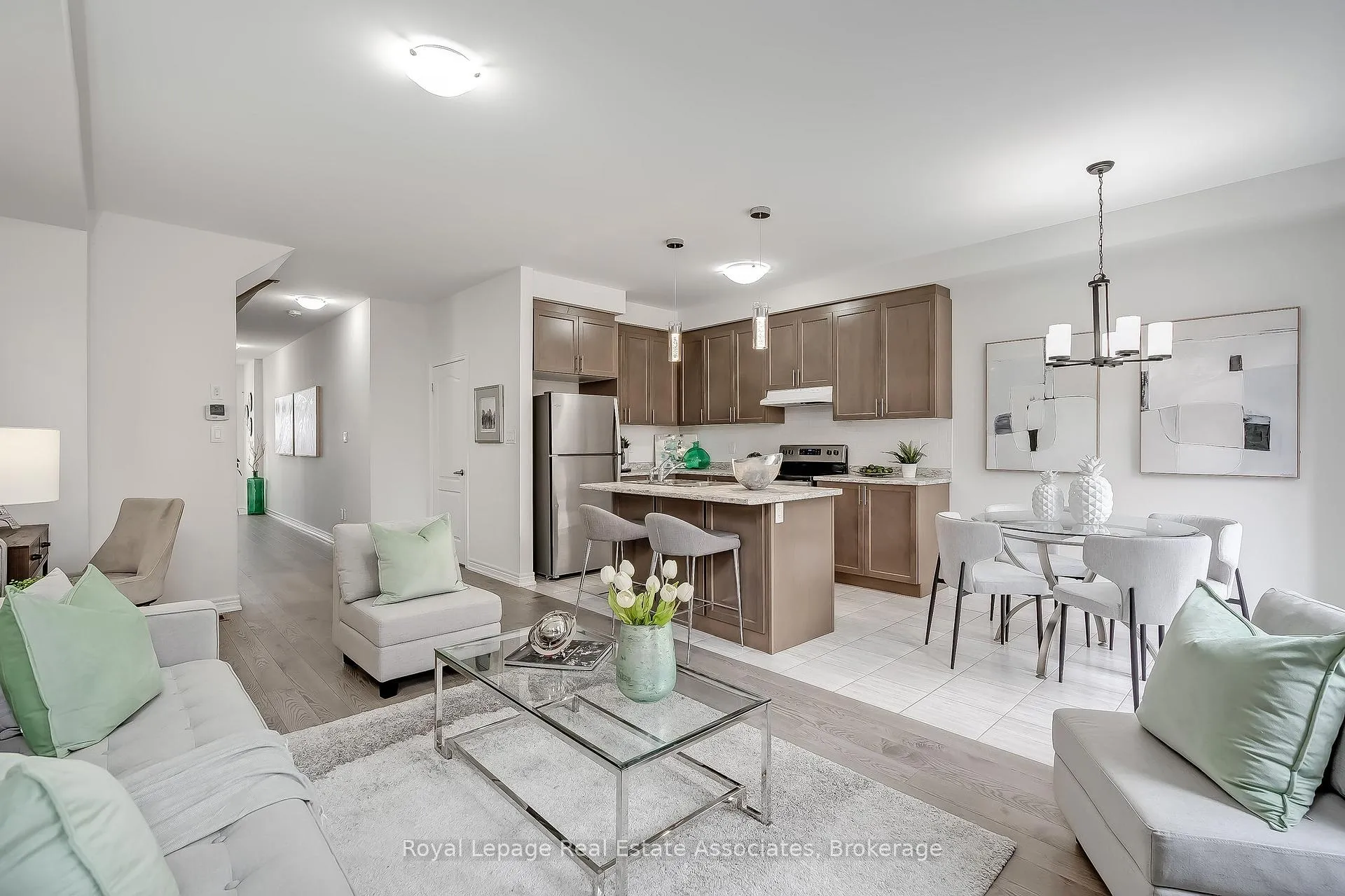 Photo 10 of 124 Mutrie Boulevard, Guelph/Eramosa, Rockwood — HOMEH