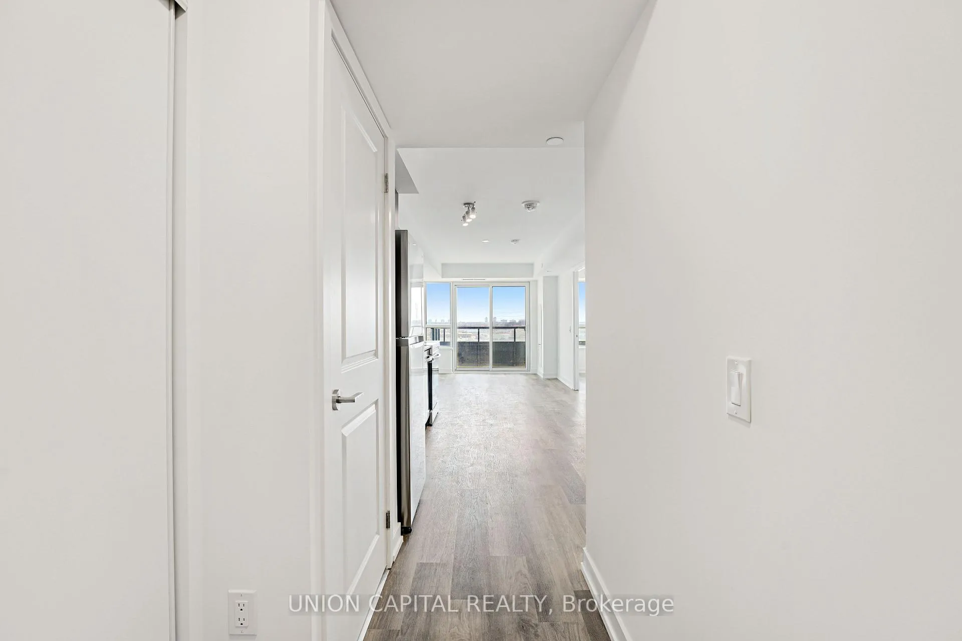 Photo 6 of Unit 1112, 1455 Celebration Drive, Pickering, Bay Ridges — HOMEH