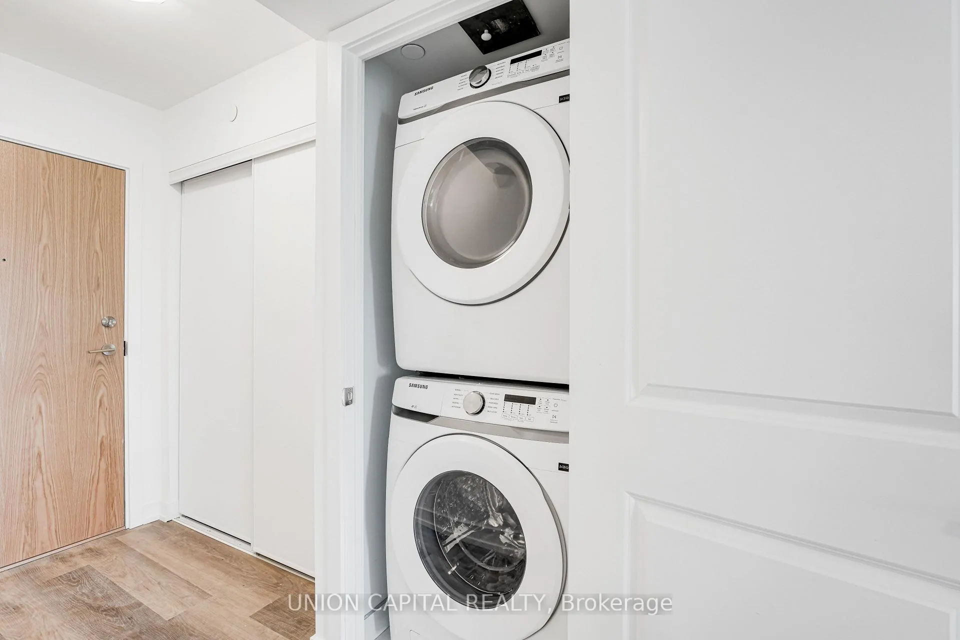 Photo 8 of Unit 1112, 1455 Celebration Drive, Pickering, Bay Ridges — HOMEH