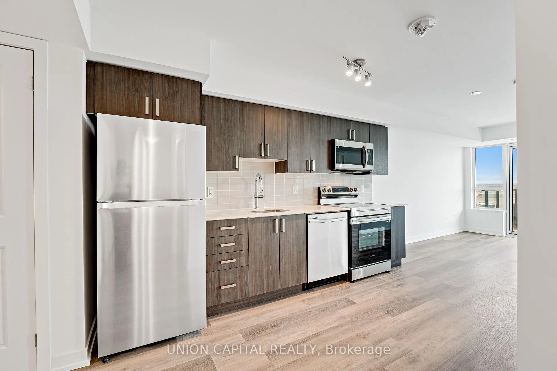 Photo 10 of Unit 1112, 1455 Celebration Drive, Pickering, Bay Ridges — HOMEH