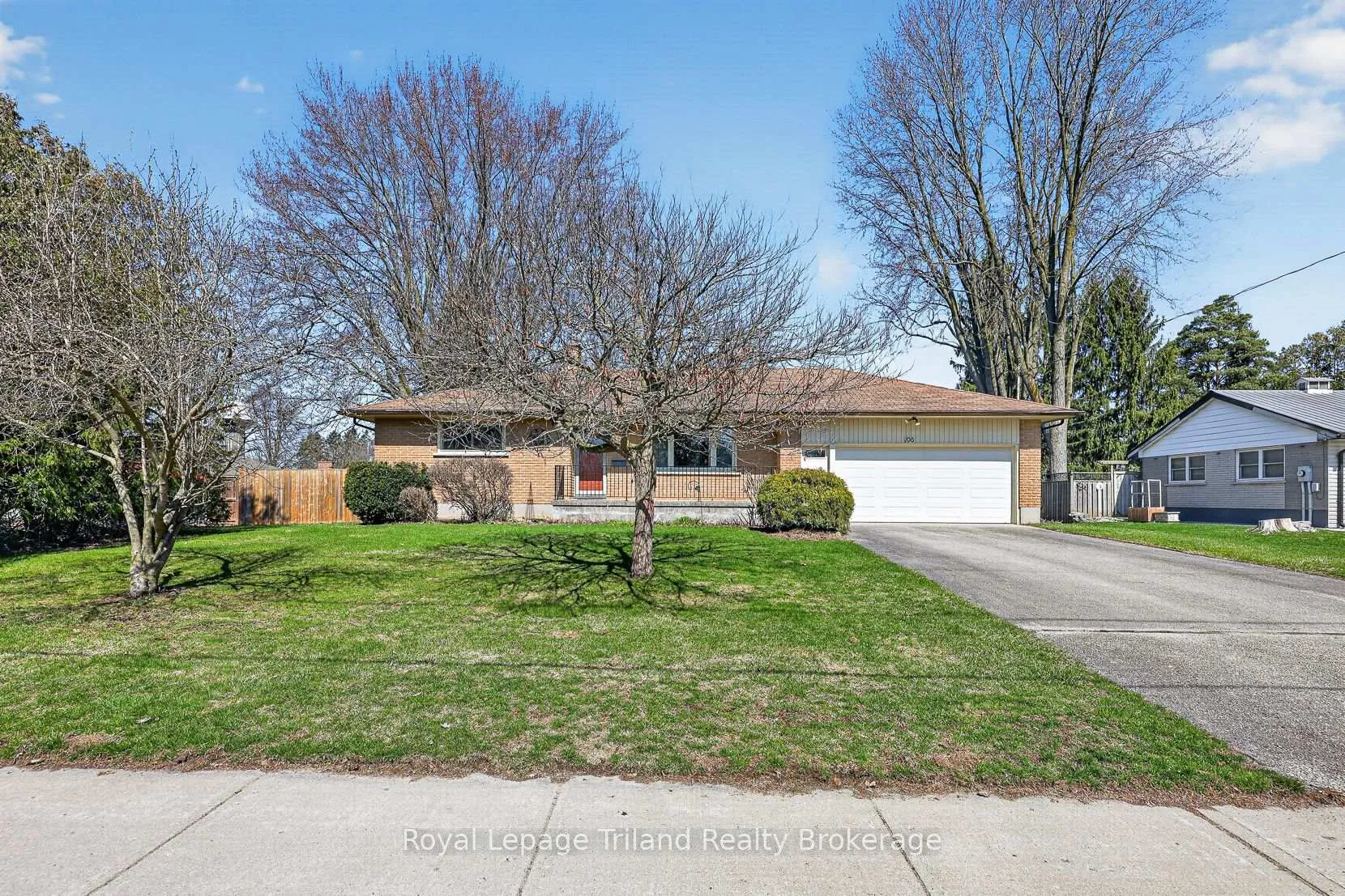 Photo 3 of 196 Washington Street, Zorra, Thamesford — HOMEH