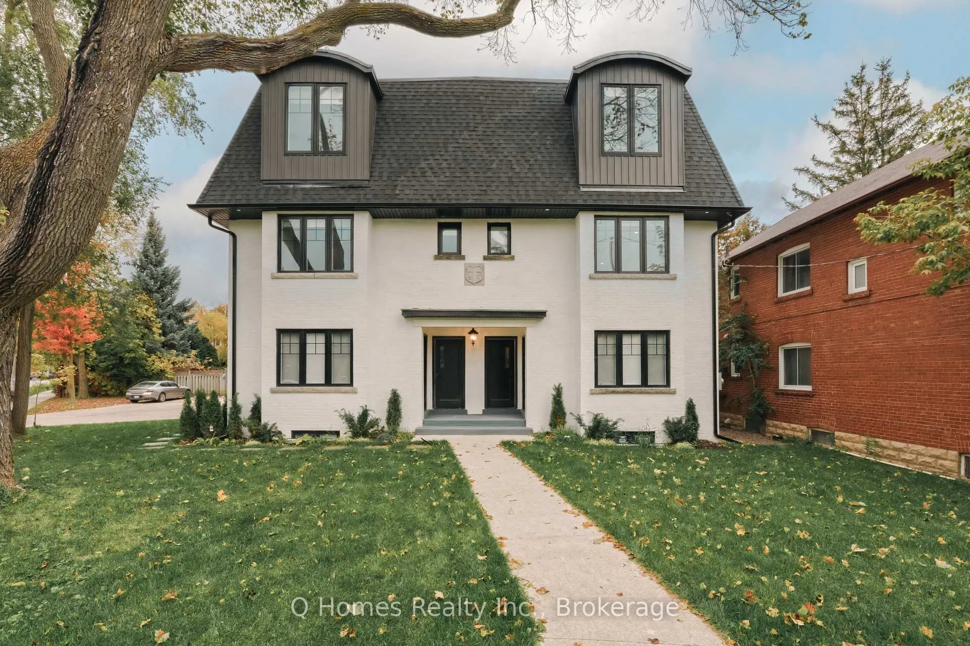 Photo 1 of Unit 5, 60 Mcnairn Avenue, Toronto, Bedford Park-Nortown — HOMEH