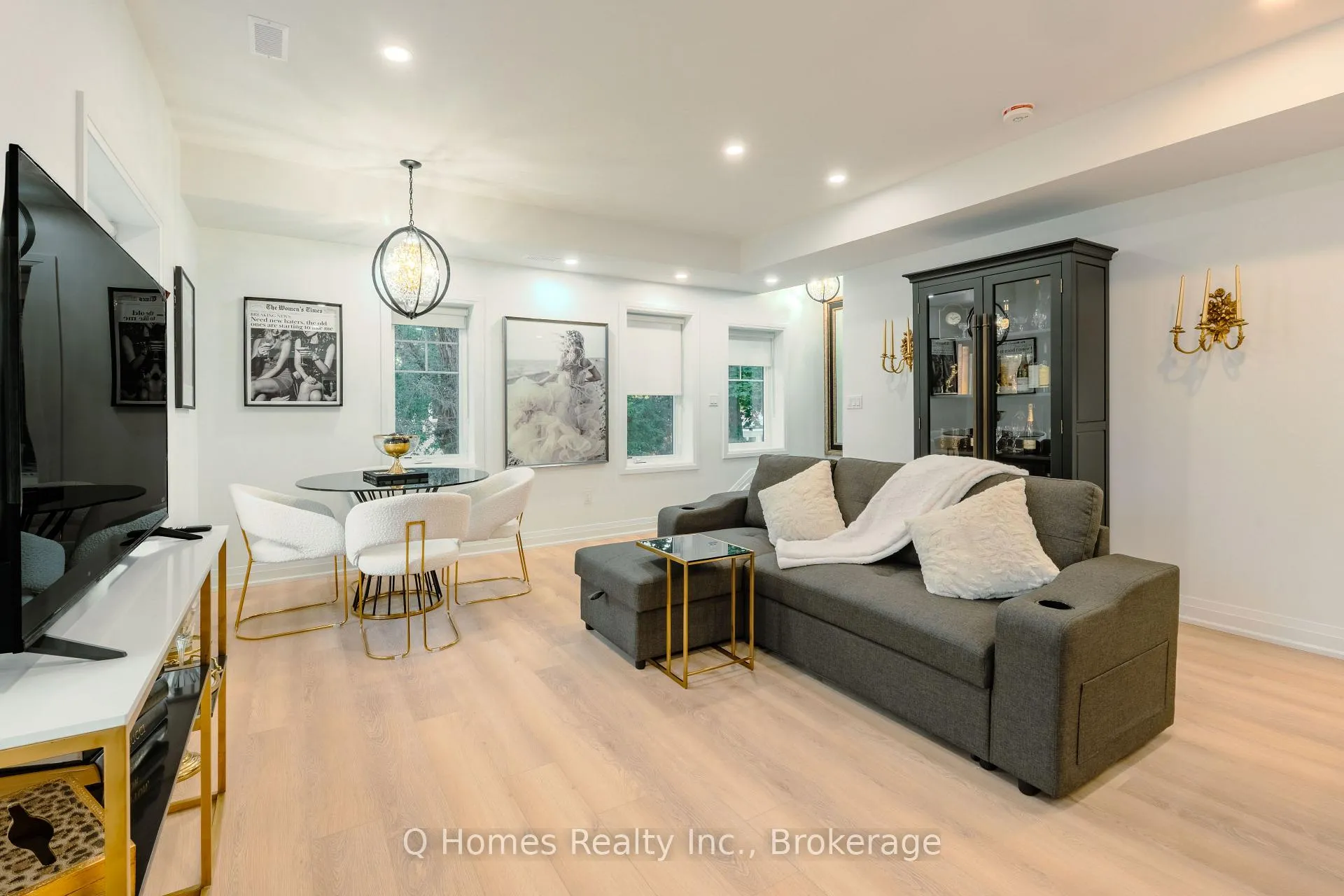 Photo 8 of Unit 5, 60 Mcnairn Avenue, Toronto, Bedford Park-Nortown — HOMEH