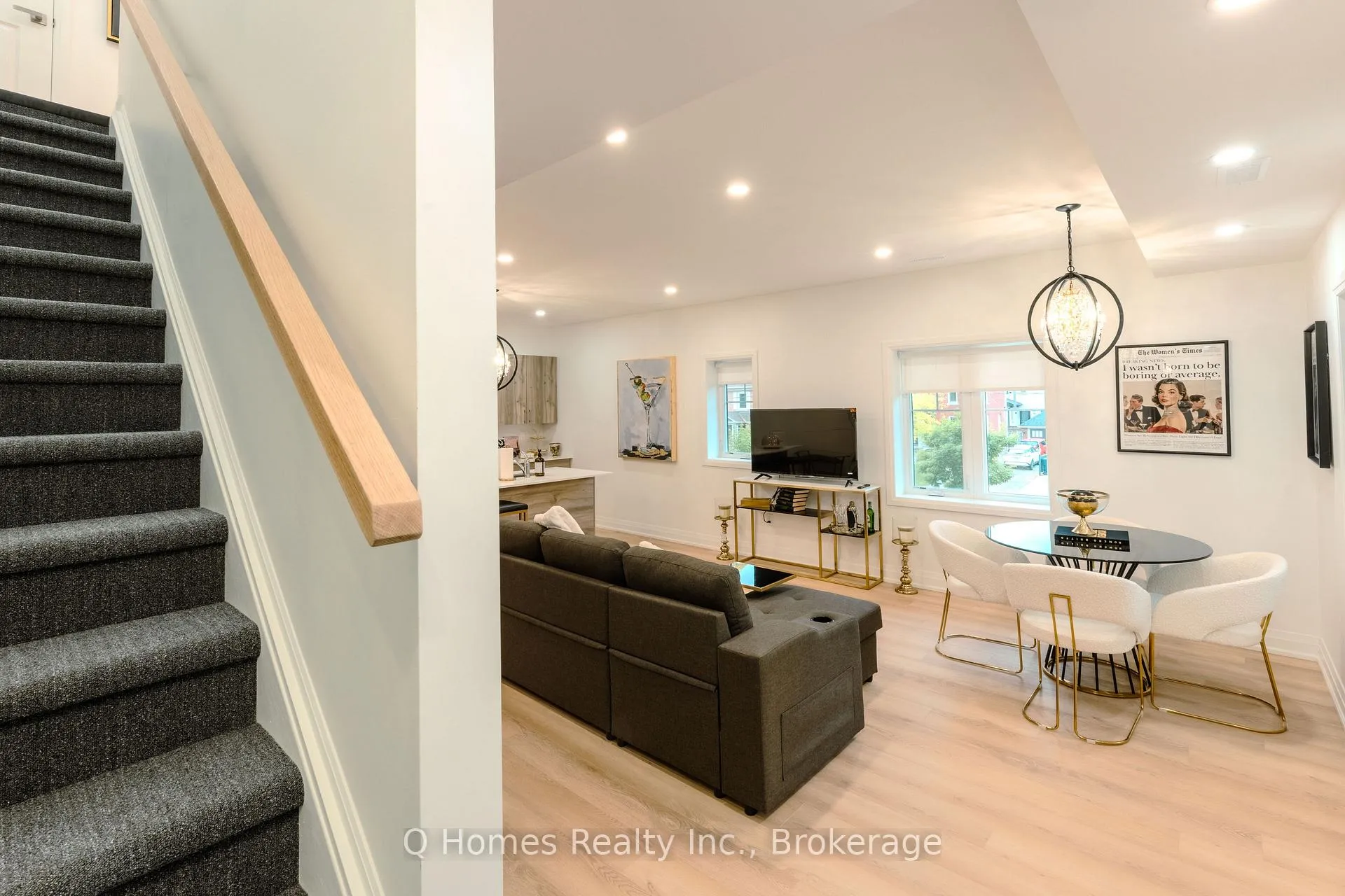 Photo 10 of Unit 5, 60 Mcnairn Avenue, Toronto, Bedford Park-Nortown — HOMEH