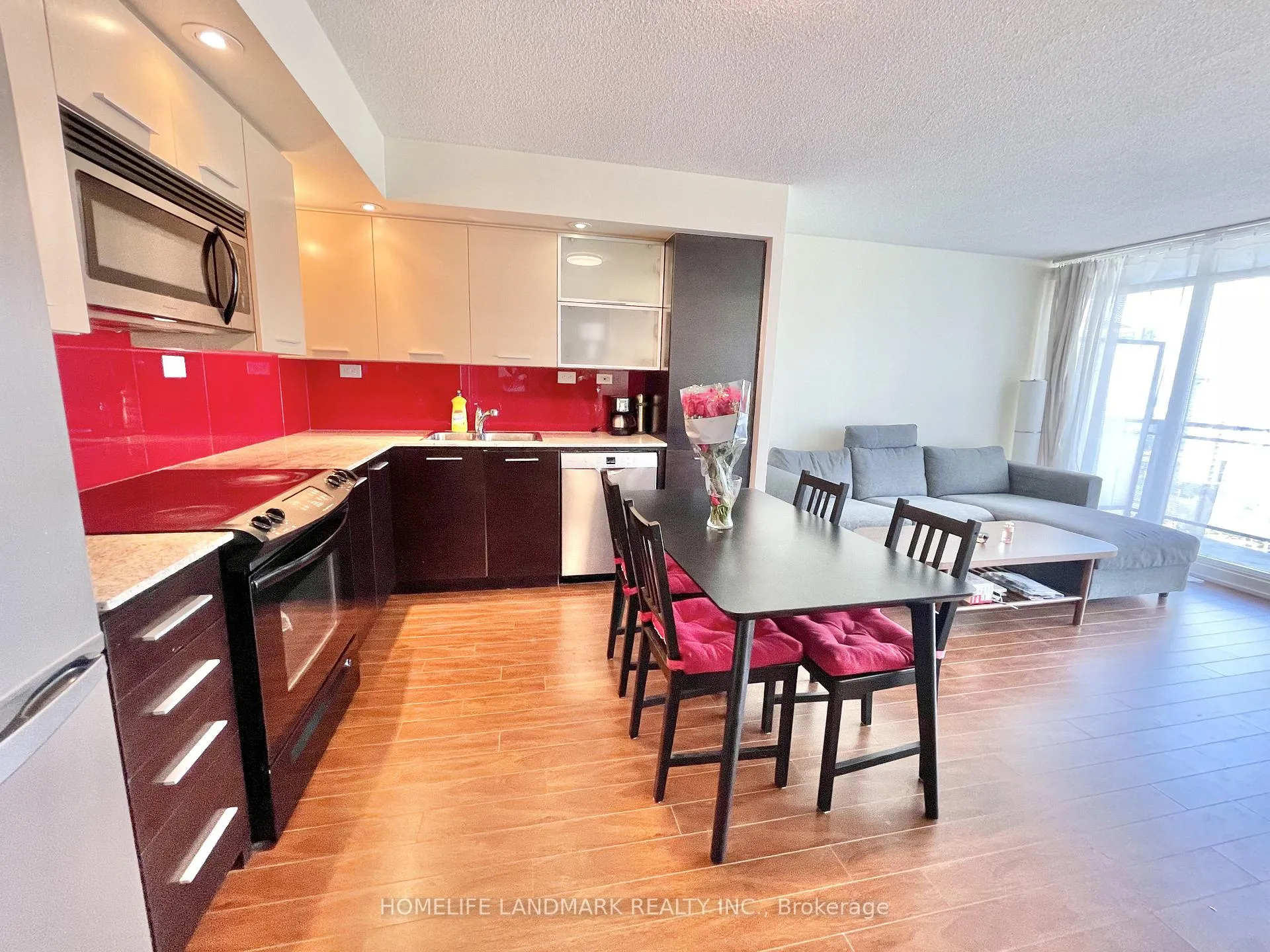 Photo 3 of Unit 1610, 8 Telegram Mews, Toronto, Waterfront Communities — HOMEH