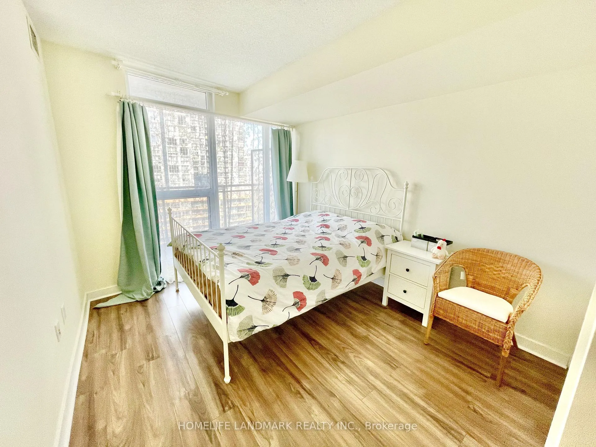 Photo 10 of Unit 1610, 8 Telegram Mews, Toronto, Waterfront Communities — HOMEH