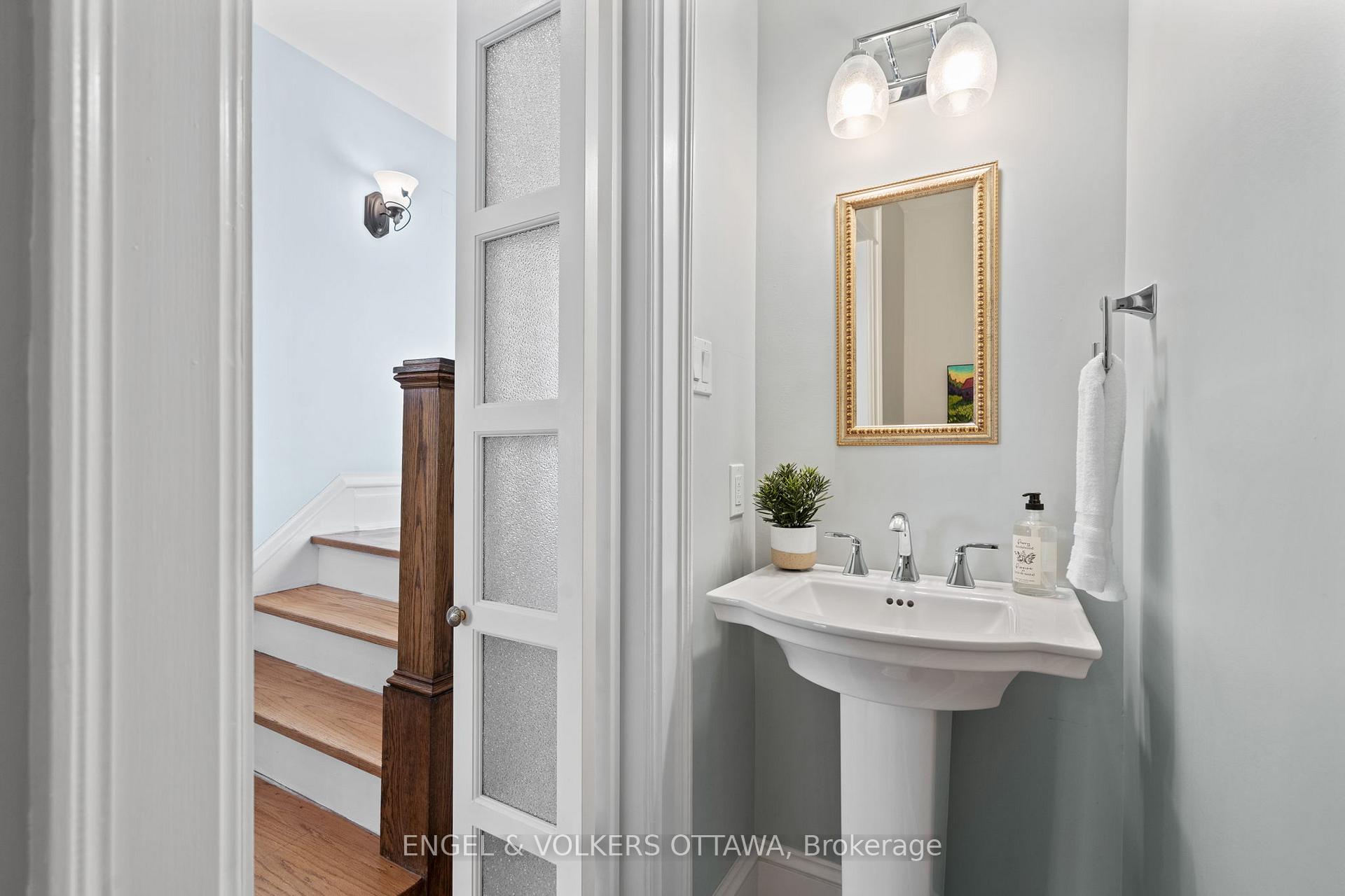 Photo 8 of 492 Queen Elizabeth Drive, Ottawa, Glebe — HOMEH