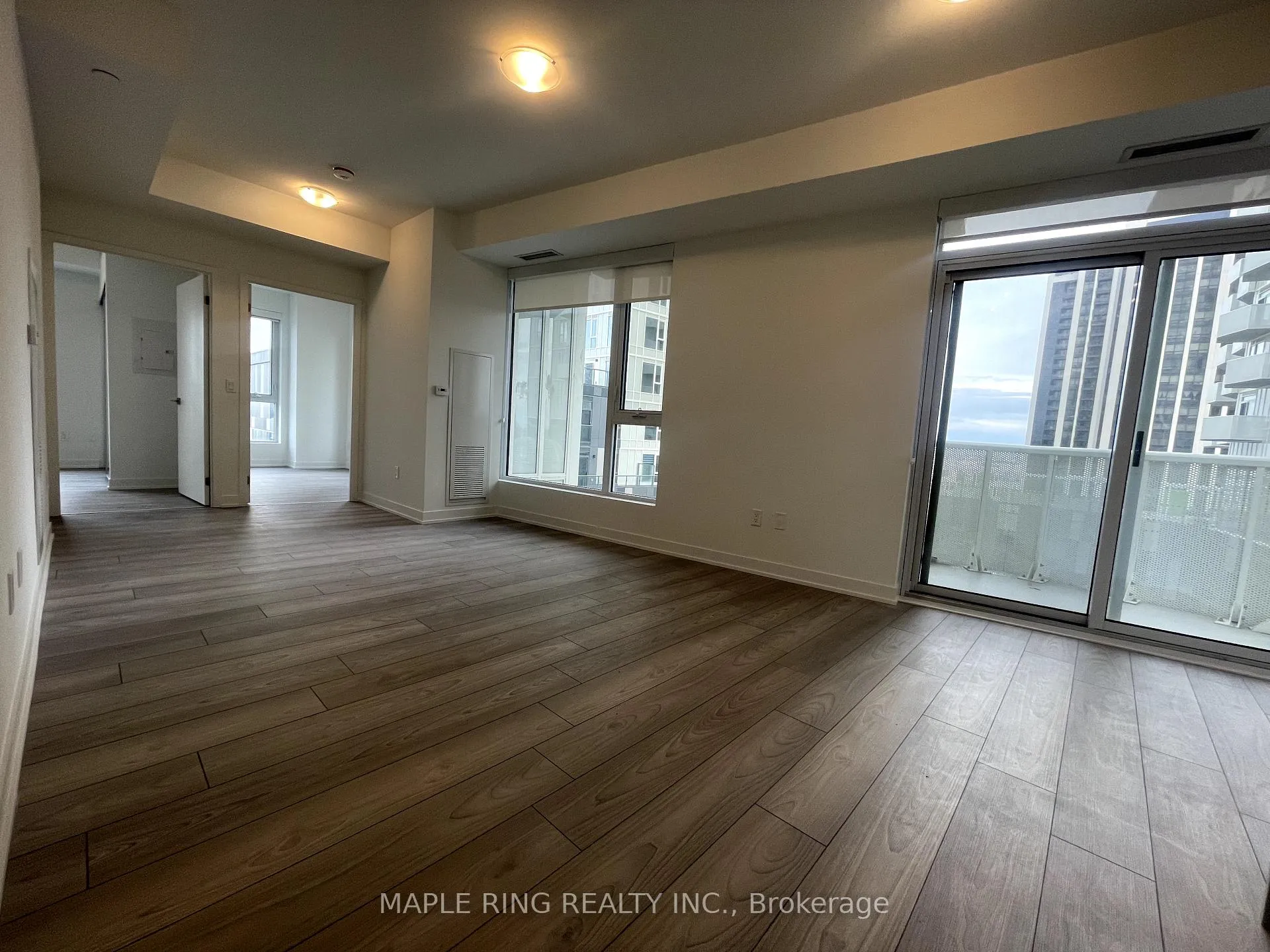 Photo 1 of Unit 624, 498 Caldari Road, Vaughan, Concord — HOMEH