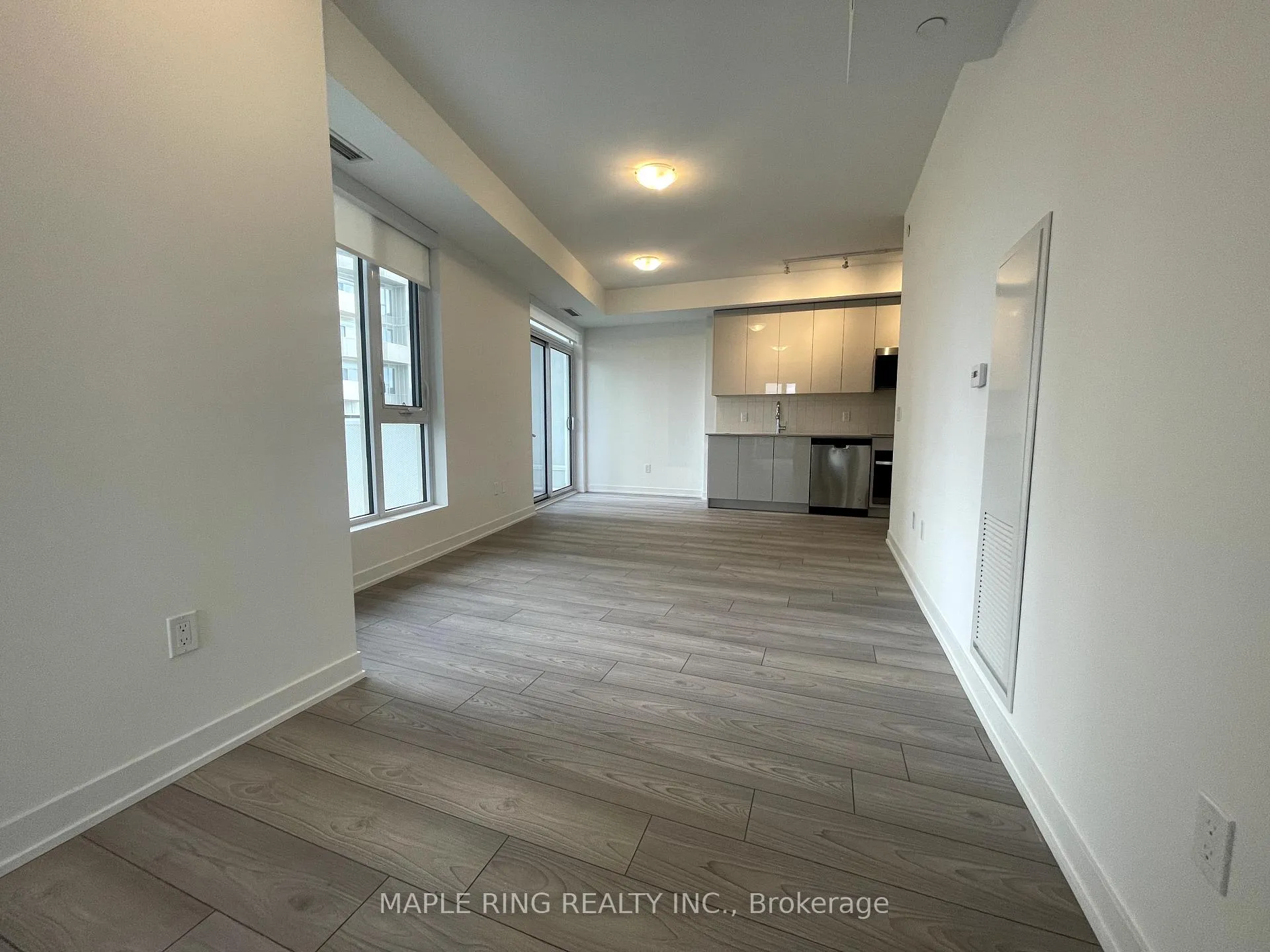 Photo 3 of Unit 624, 498 Caldari Road, Vaughan, Concord — HOMEH