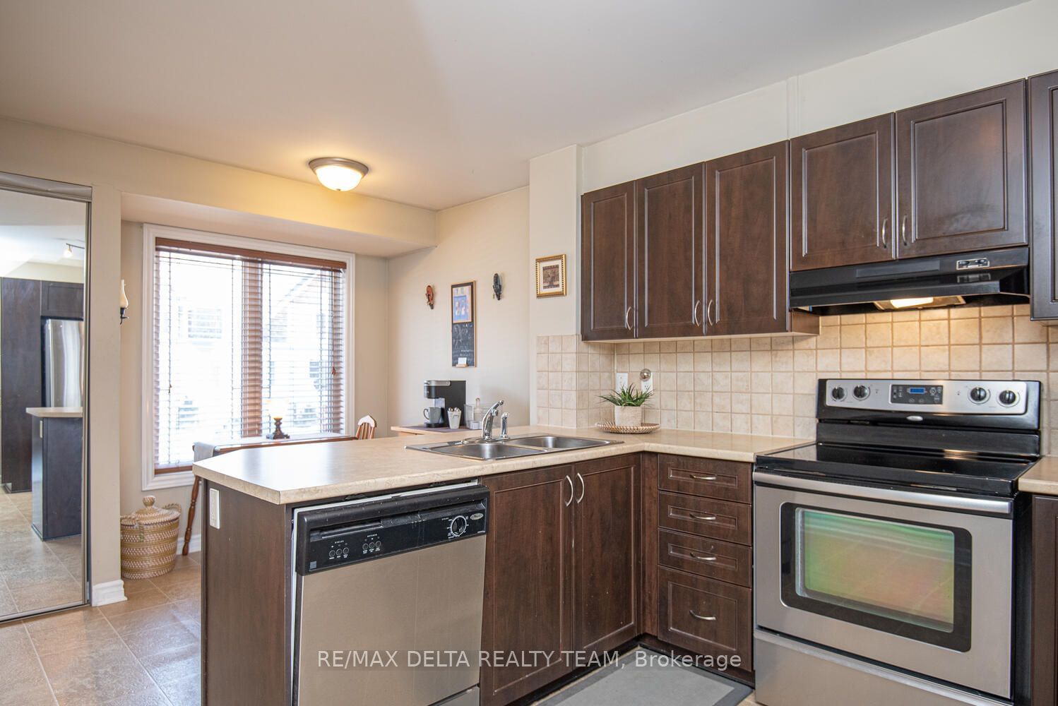 Photo 3 of Unit 125, 80 Crosby Pt, Ottawa, Avalon East — HOMEH