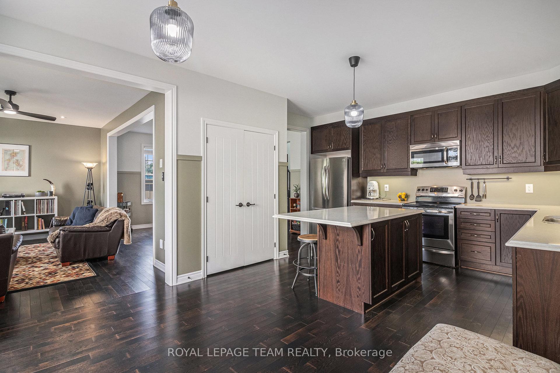 Photo 14 of 91 Damselfly Way, Ottawa, Barrhaven - Half Moon Bay — HOMEH