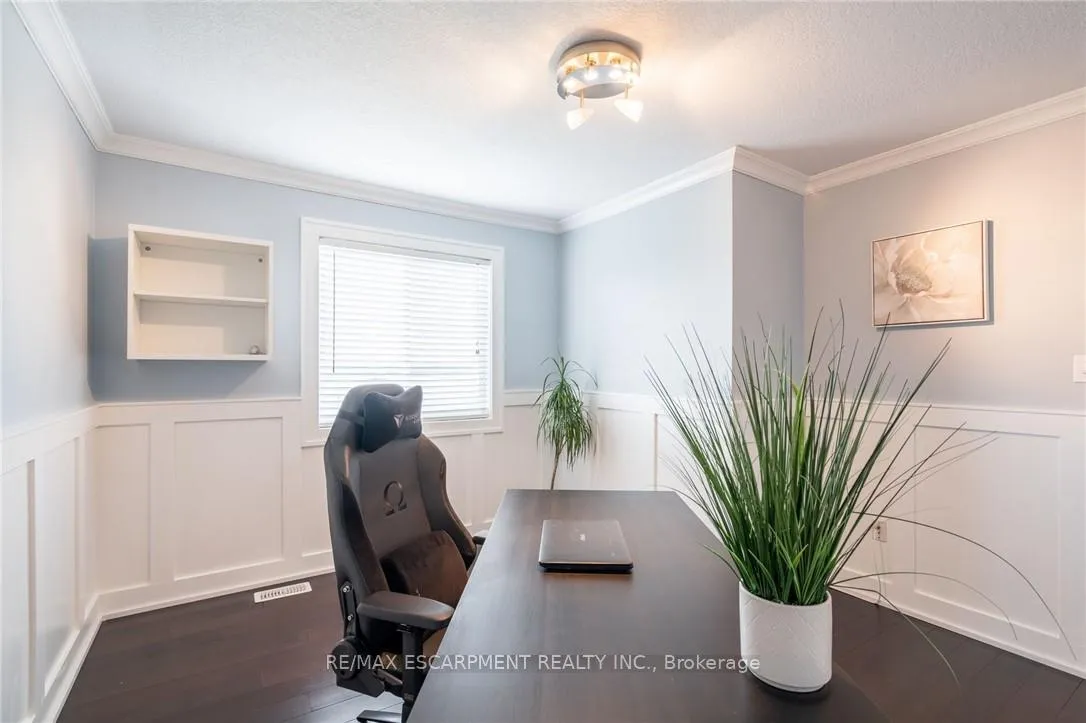 Photo 27 of 141 Voyager Pass, Hamilton, Binbrook — HOMEH