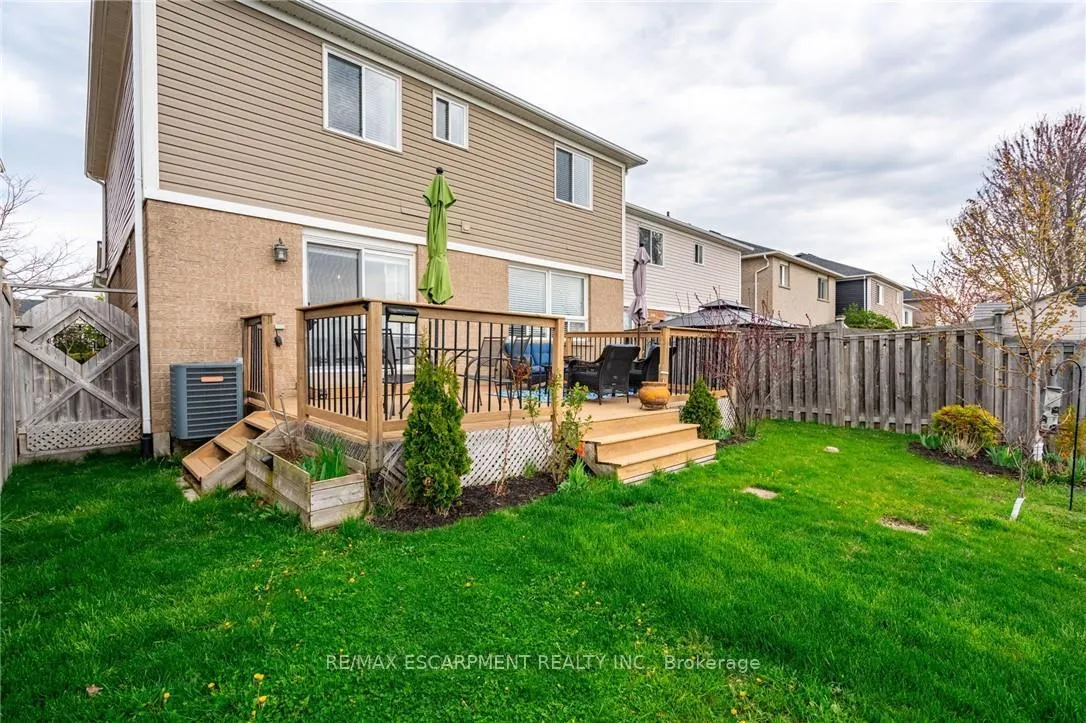 Photo 34 of 141 Voyager Pass, Hamilton, Binbrook — HOMEH