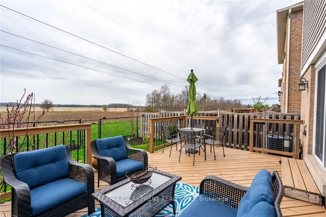 Photo 40 of 141 Voyager Pass, Hamilton, Binbrook — HOMEH