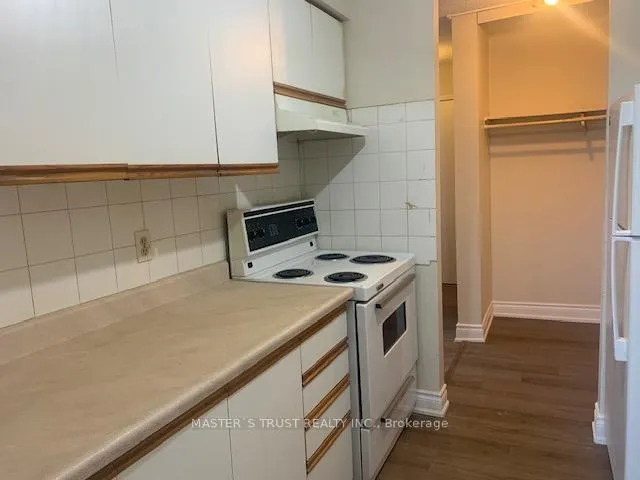 Photo 8 of Unit 208, 837 Simcoe Street S, Oshawa, Lakeview — HOMEH