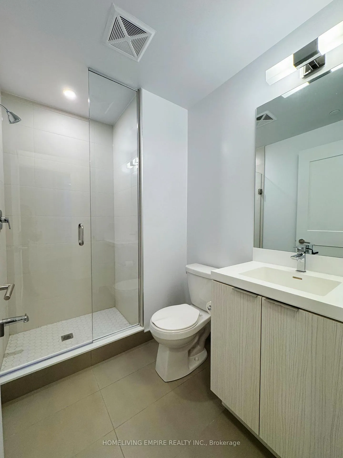 Photo 4 of Unit 2013, 50 Dunfield Avenue, Toronto, Mount Pleasant West — HOMEH