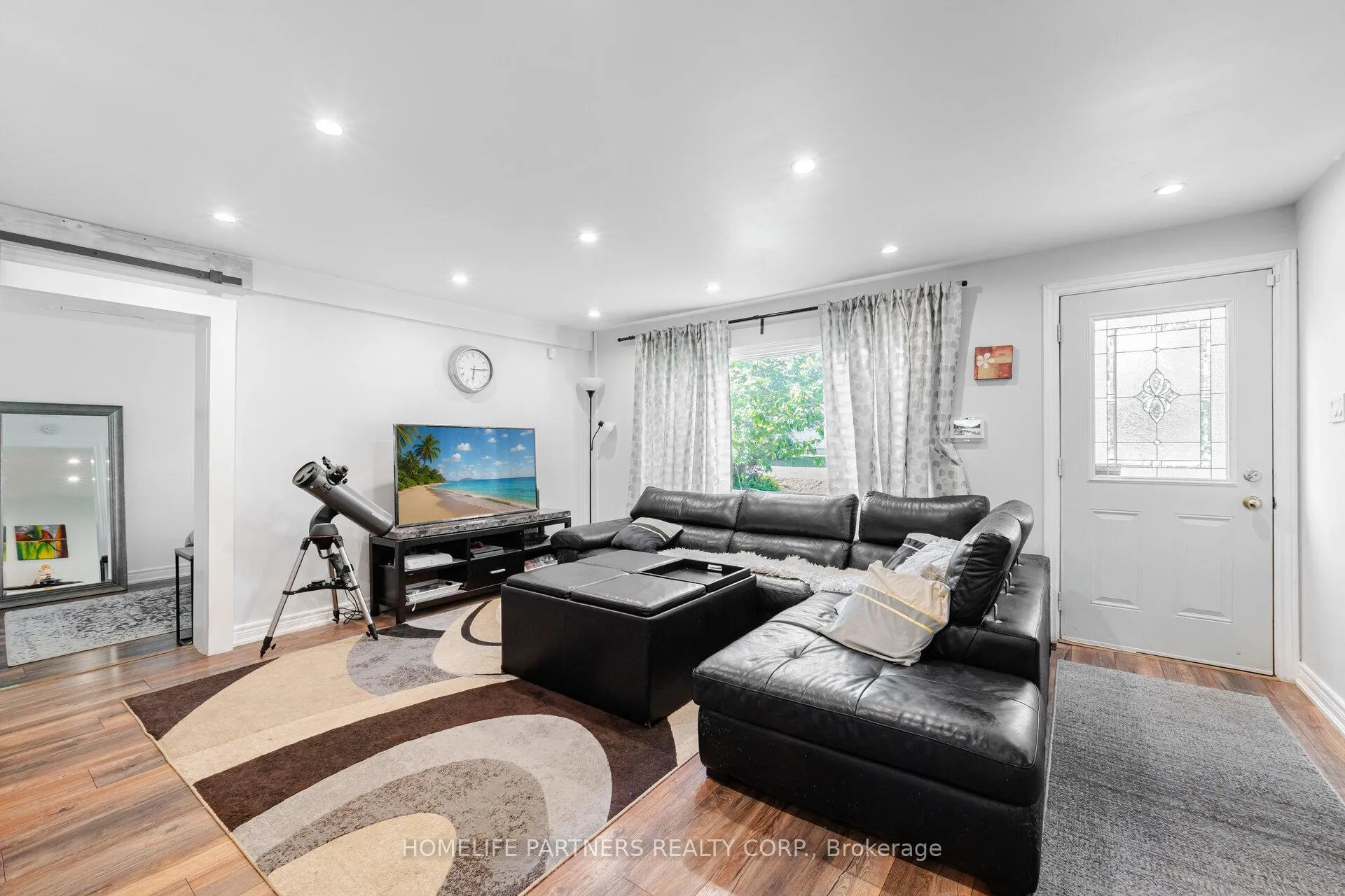 Photo 4 of 749 Happyvale Drive, Innisfil, Alcona — HOMEH