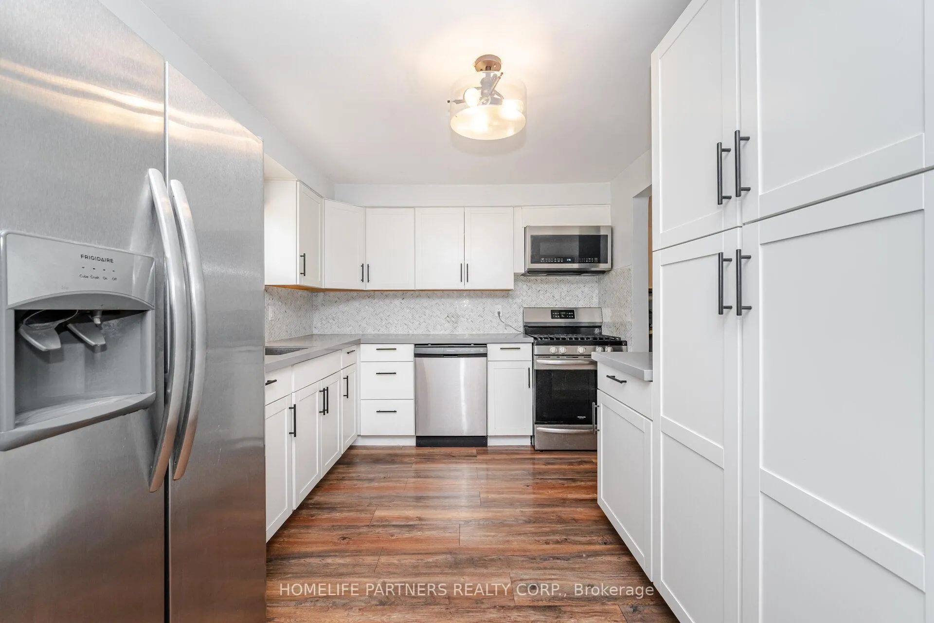 Photo 11 of 749 Happyvale Drive, Innisfil, Alcona — HOMEH