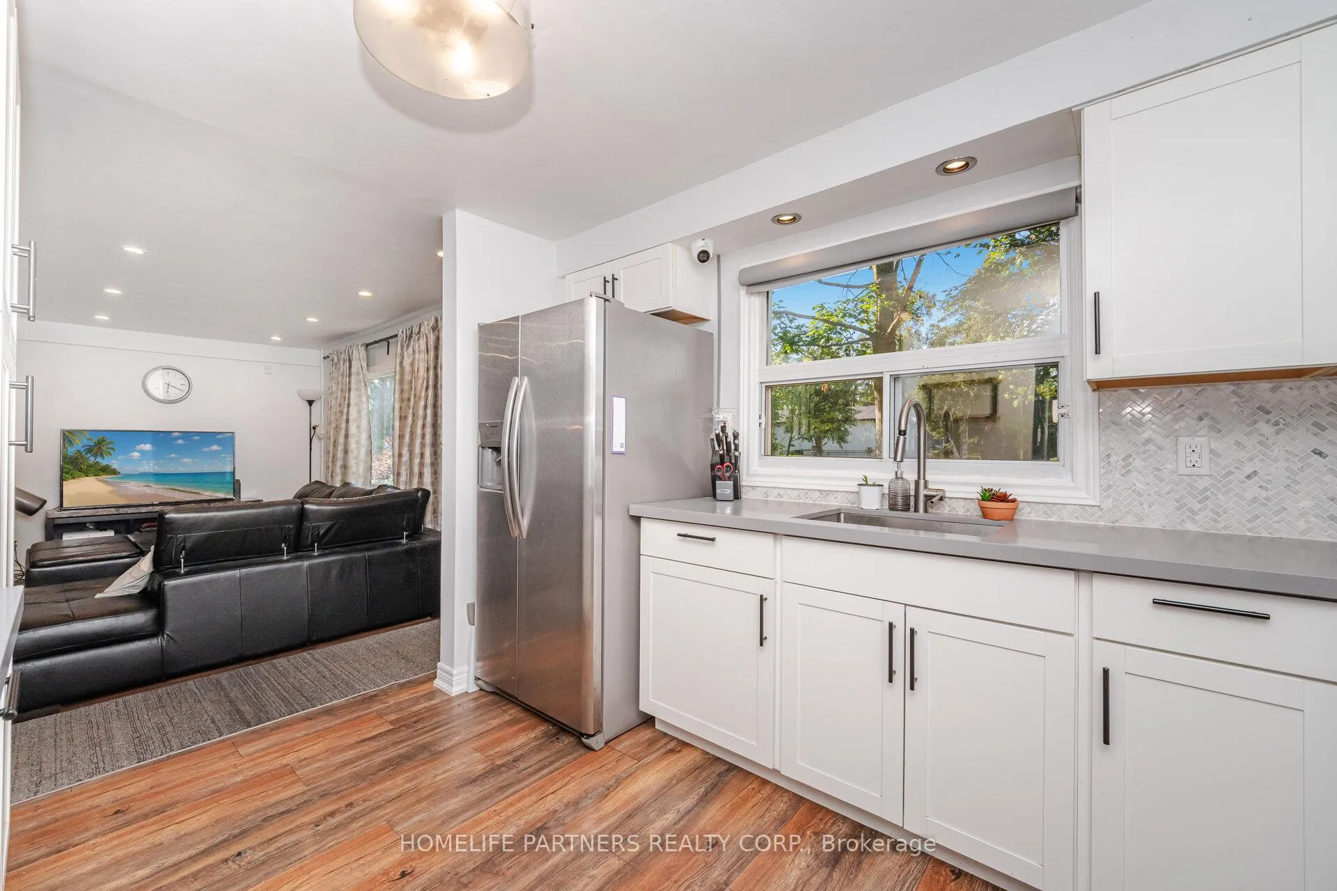 Photo 12 of 749 Happyvale Drive, Innisfil, Alcona — HOMEH
